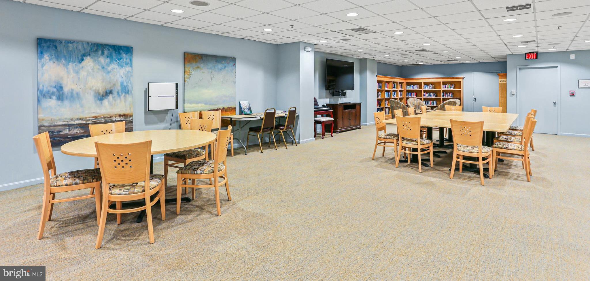 GREENS AT LEISURE WORLD - Residential