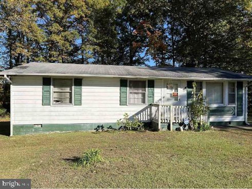 **OFFERS DUE ON 11/5/3023 at 5pm** ATTENTION INVESTORS This residence requires a complete renovation and is offered in its current condition. Abundant potential awaits in this 3-bedroom traditional rambler home. The classic 1970s design invites endless possibilities for a visionary owner to transform it into a modern masterpiece. Ideal for investors who recognize the potential of the spacious lot and prime location with no homeowners association (HOA). This property is part of an Estate Sale, presenting a great opportunity for those looking to capitalize on its untapped potential.