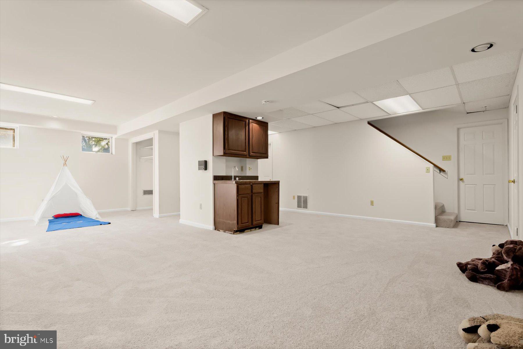 DAMASCUS OUTSIDE - Residential