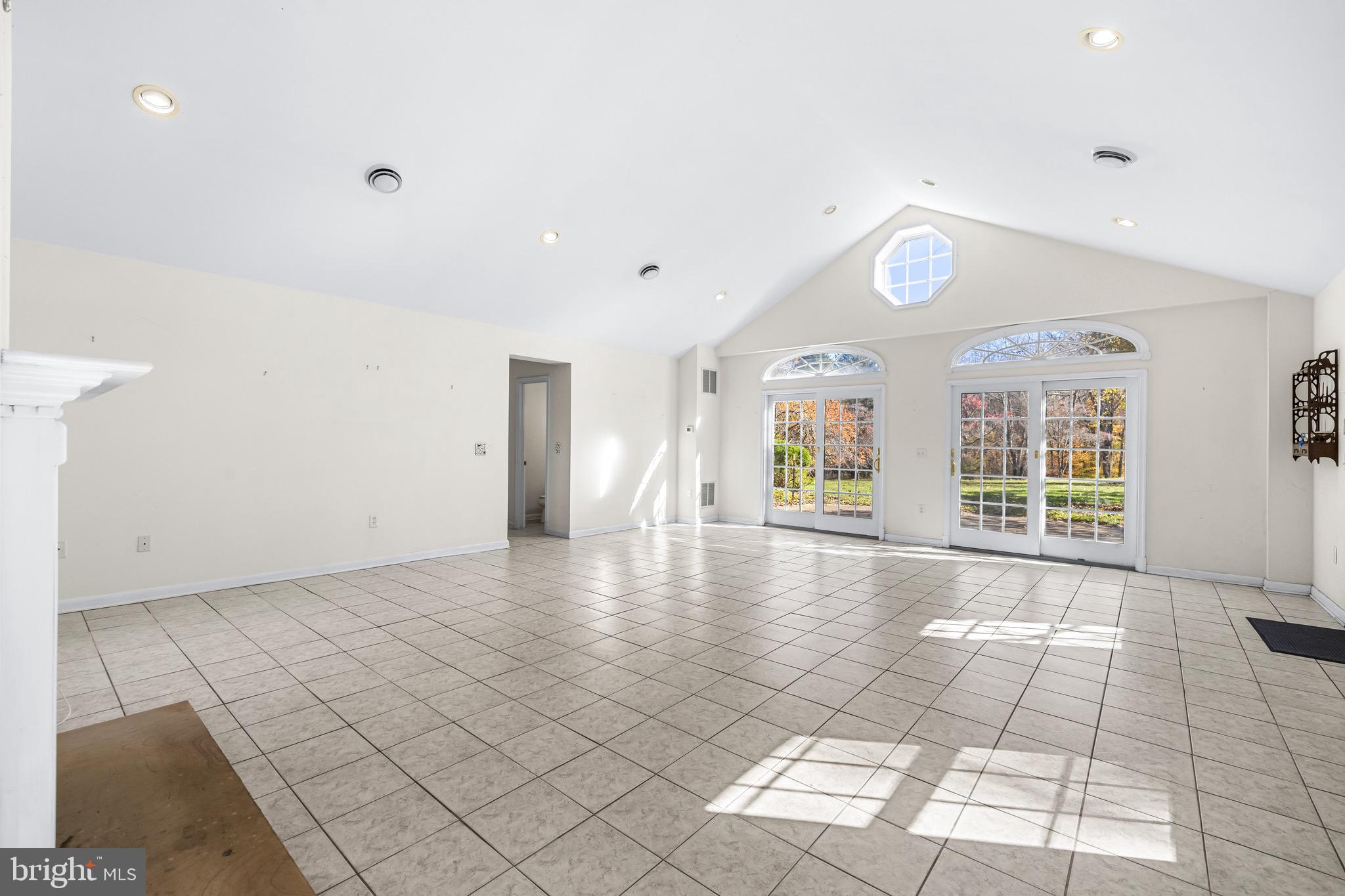 COCKEYSVILLE - Residential