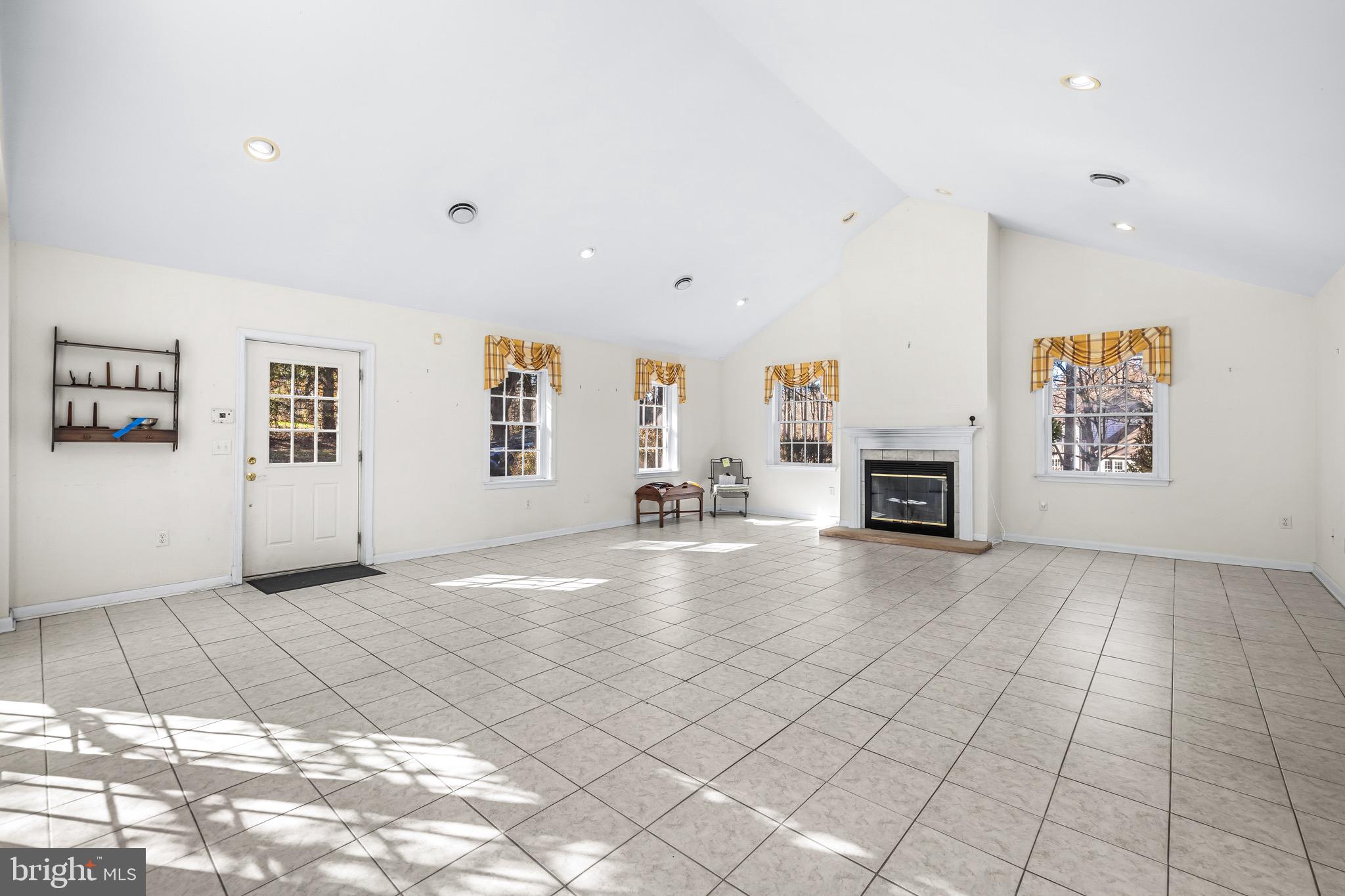 COCKEYSVILLE - Residential