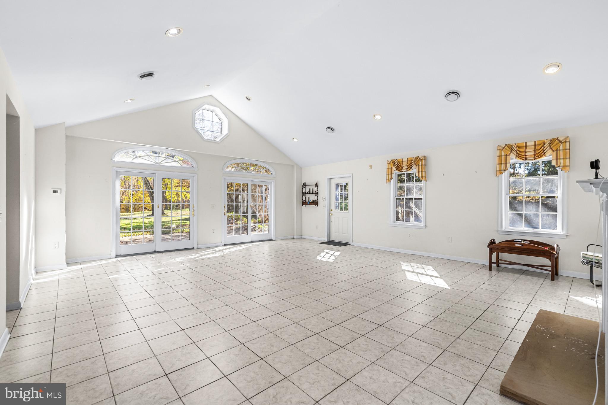 COCKEYSVILLE - Residential