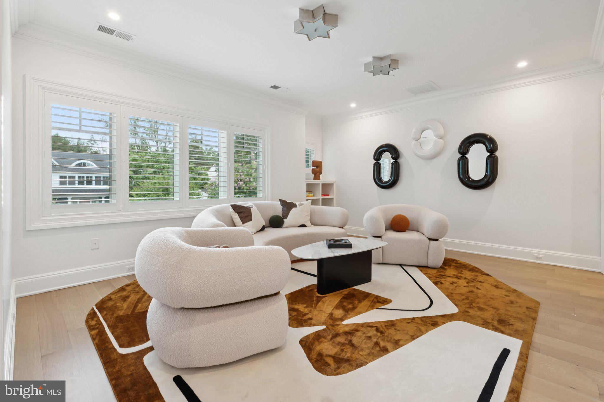 BRADLEY HILLS - Residential