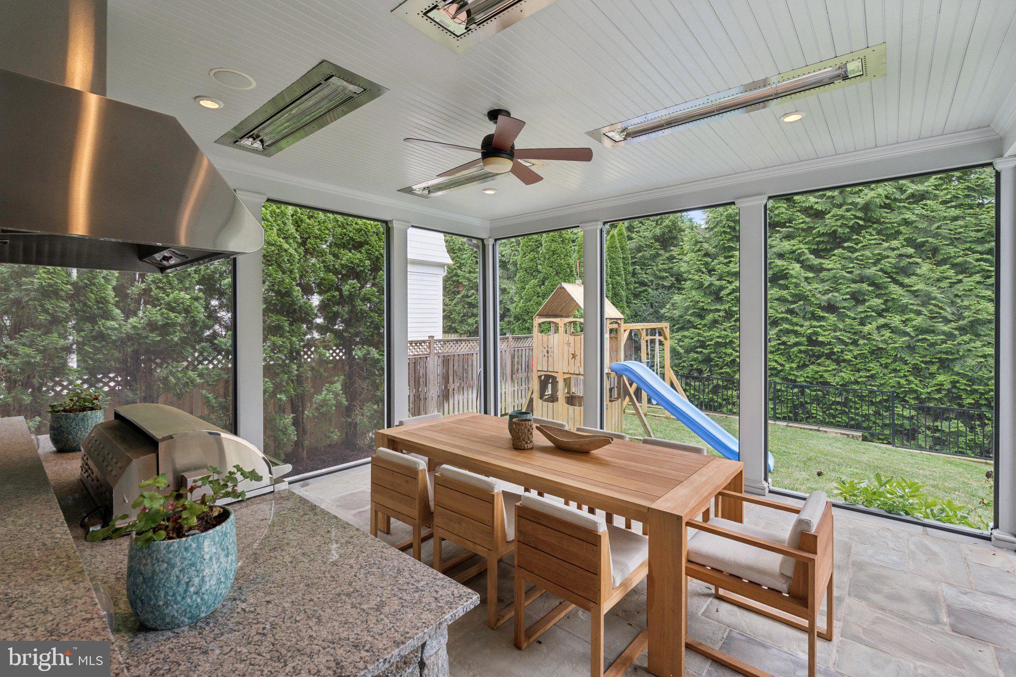 BRADLEY HILLS - Residential