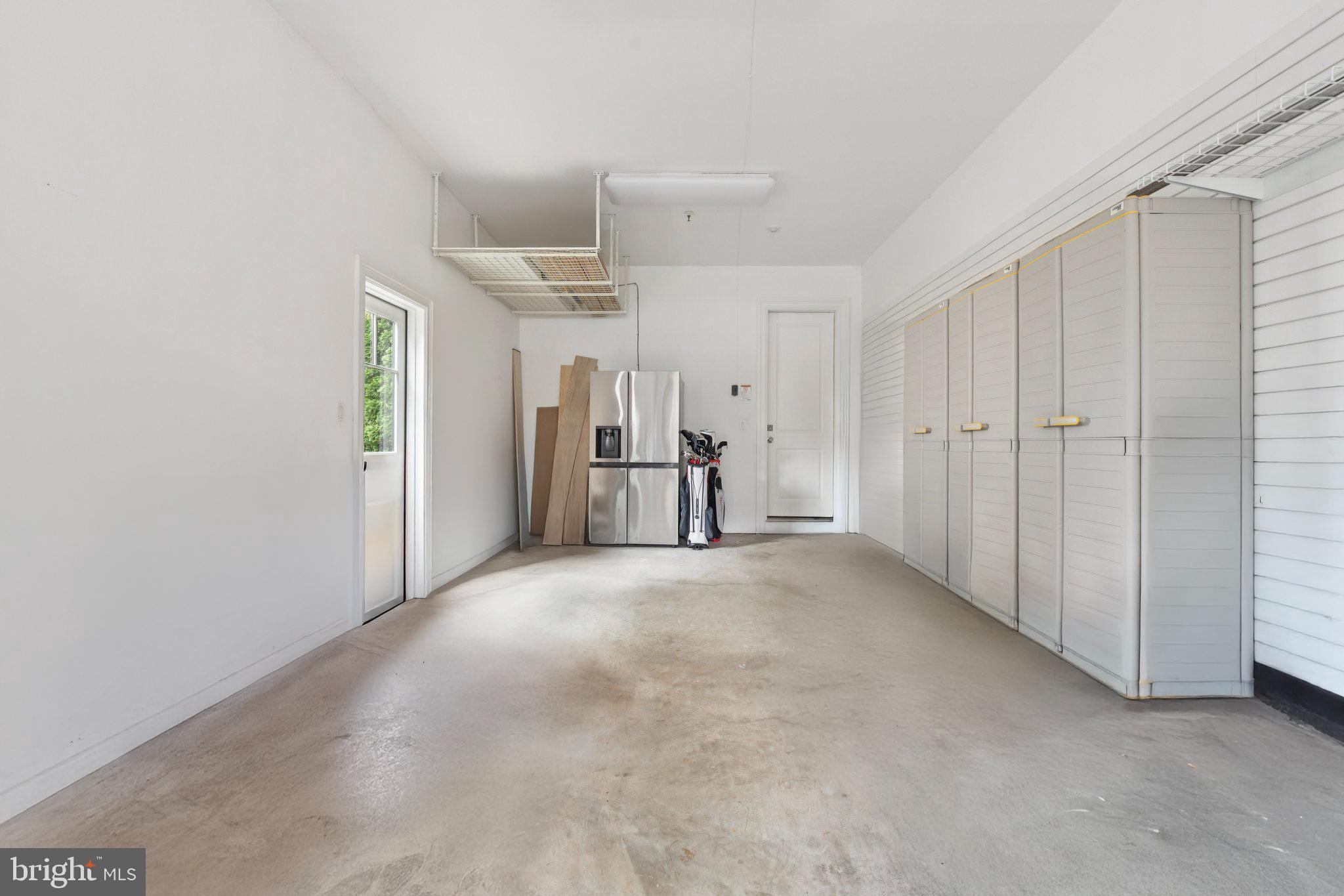 BRADLEY HILLS - Residential