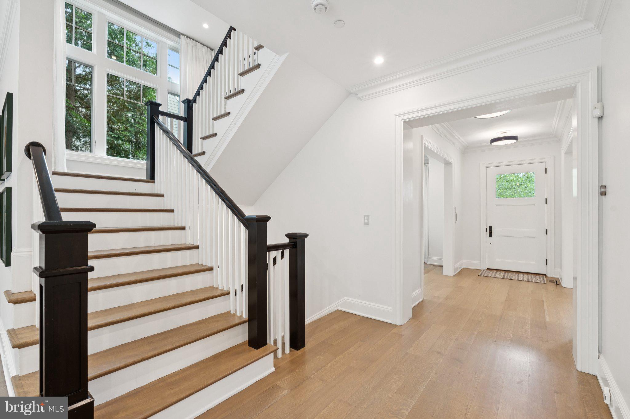 BRADLEY HILLS - Residential