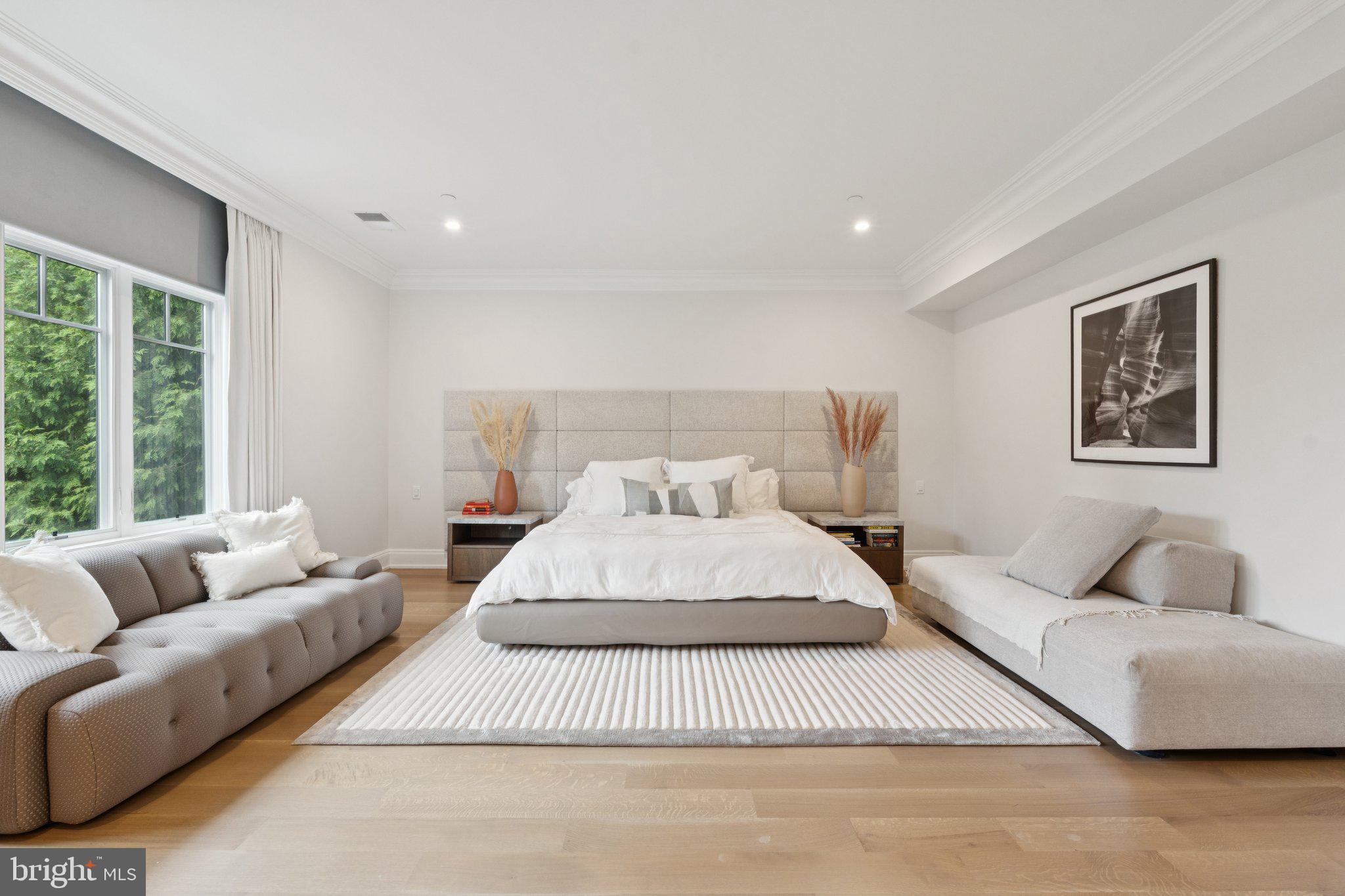 BRADLEY HILLS - Residential