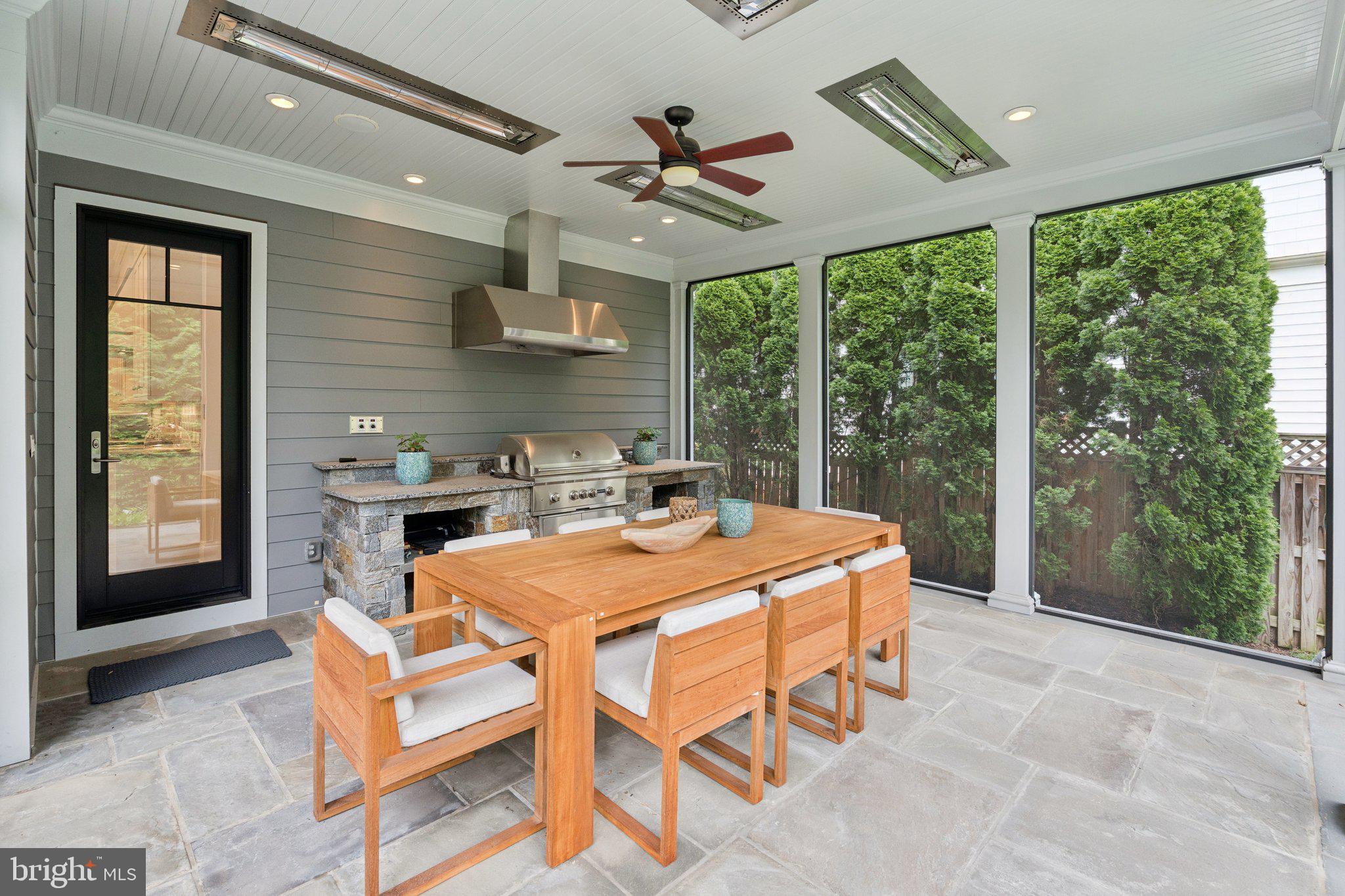 BRADLEY HILLS - Residential