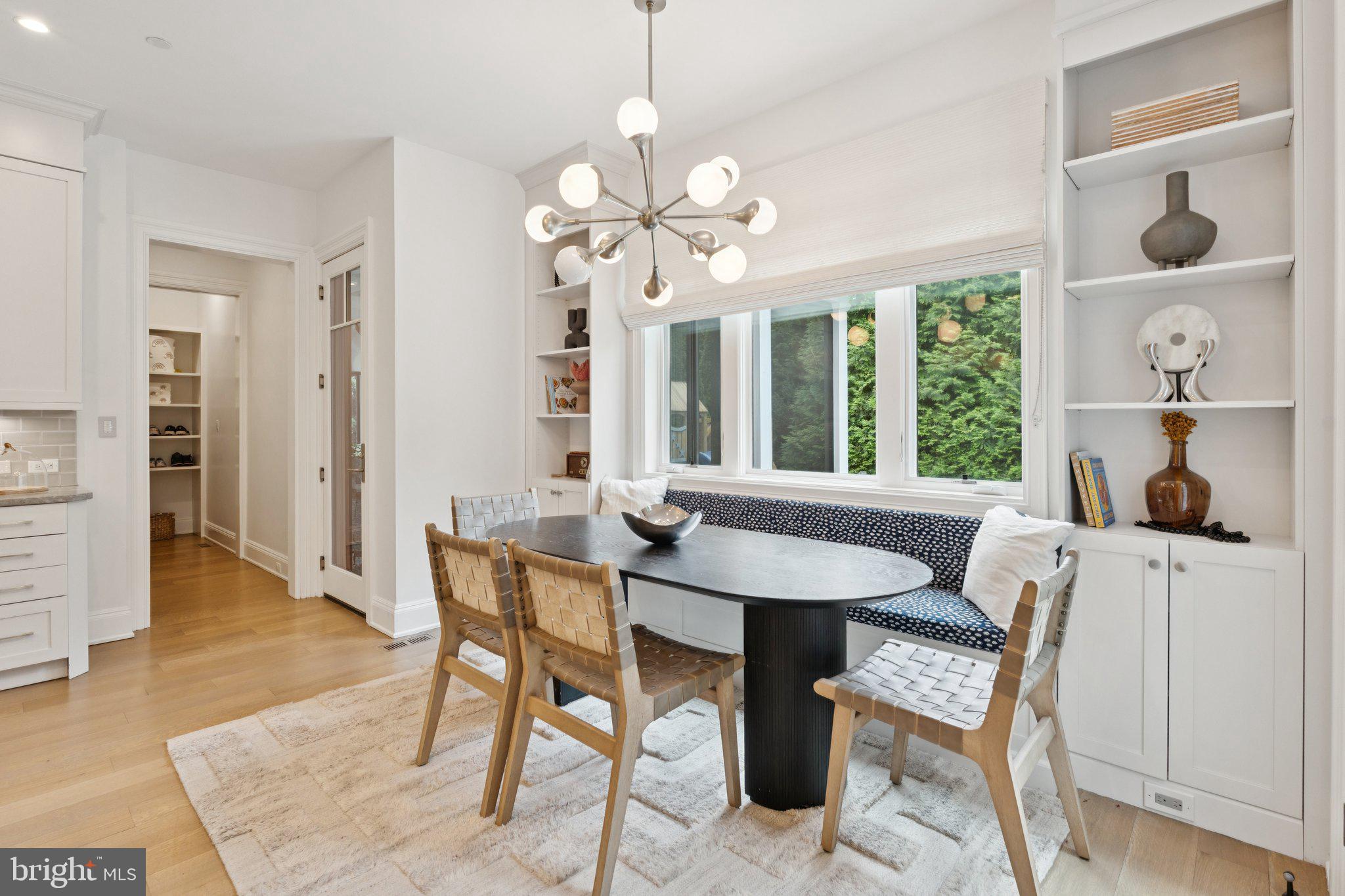 BRADLEY HILLS - Residential