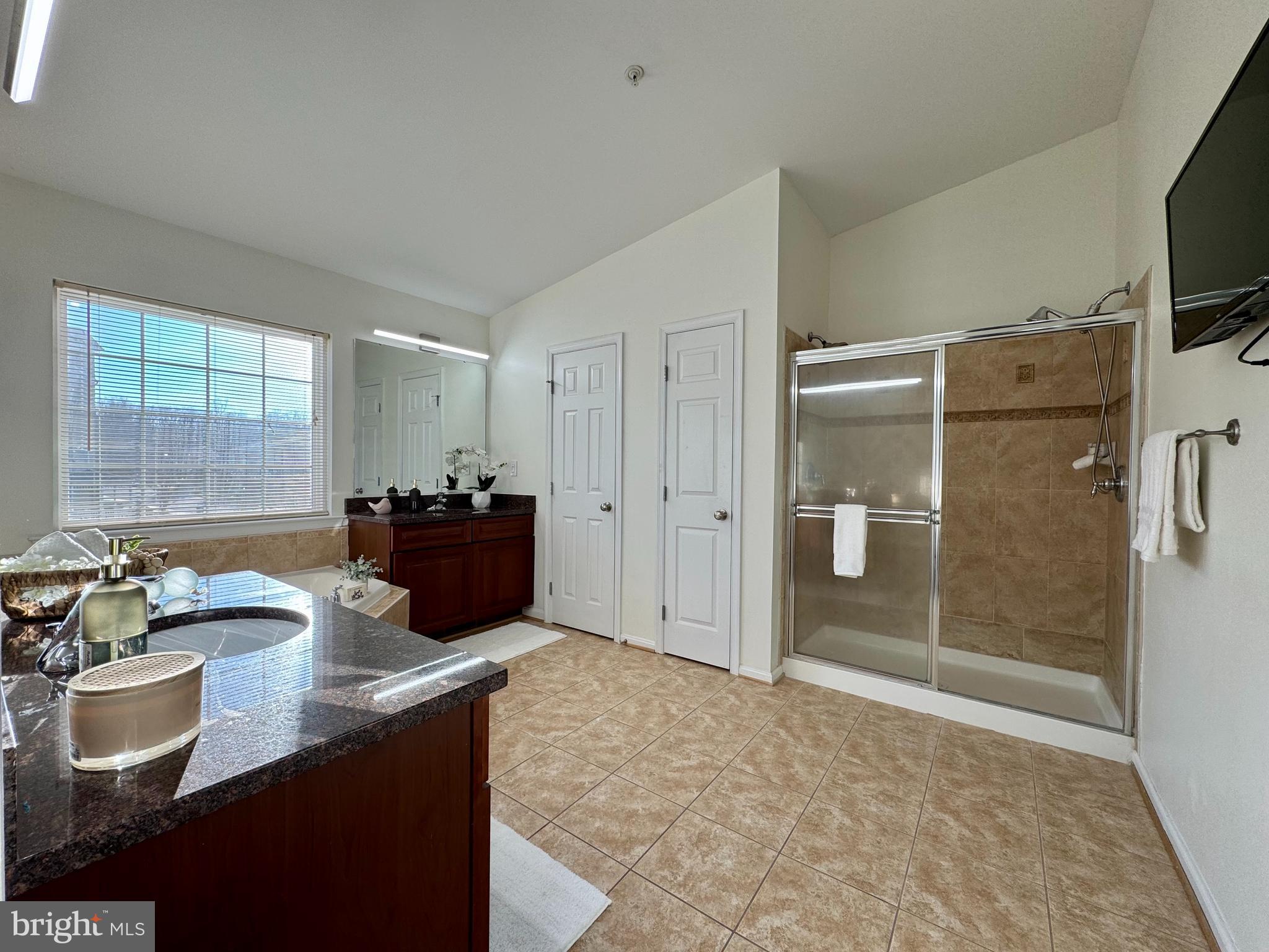 SAN FRANCISCO BY THE BAY - Residential Lease