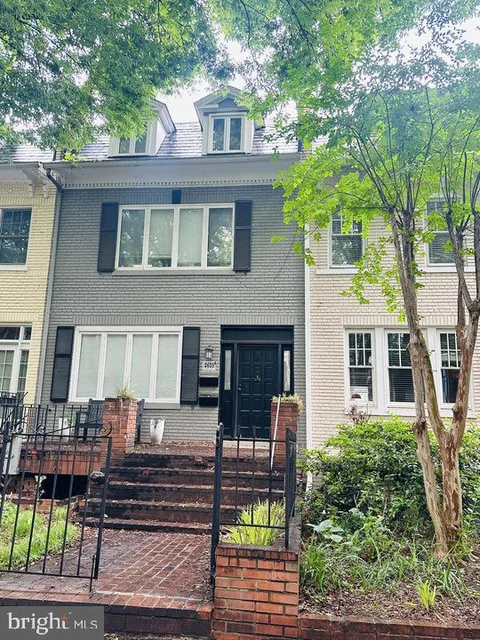 MLS: DCDC2267564