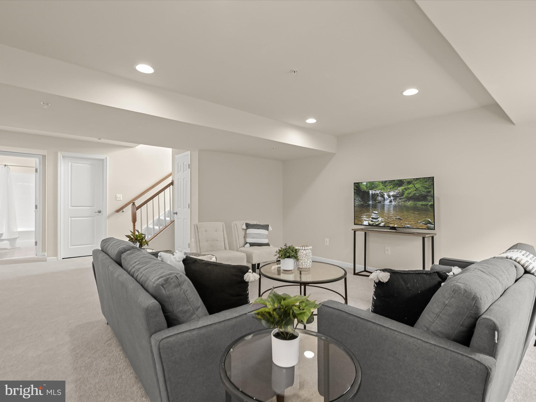 LOCUST CHAPEL - Residential