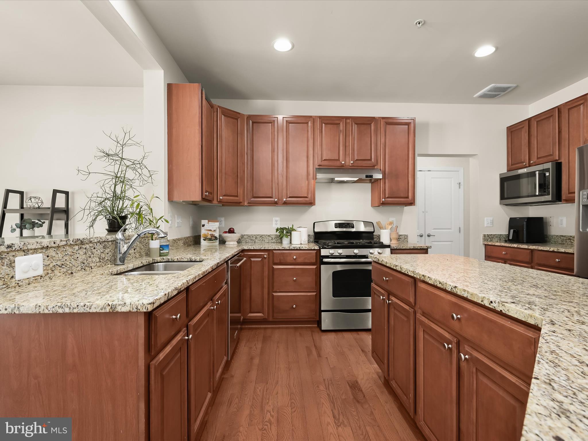 LOCUST CHAPEL - Residential