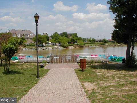 LAUREL LAKES - Residential Lease