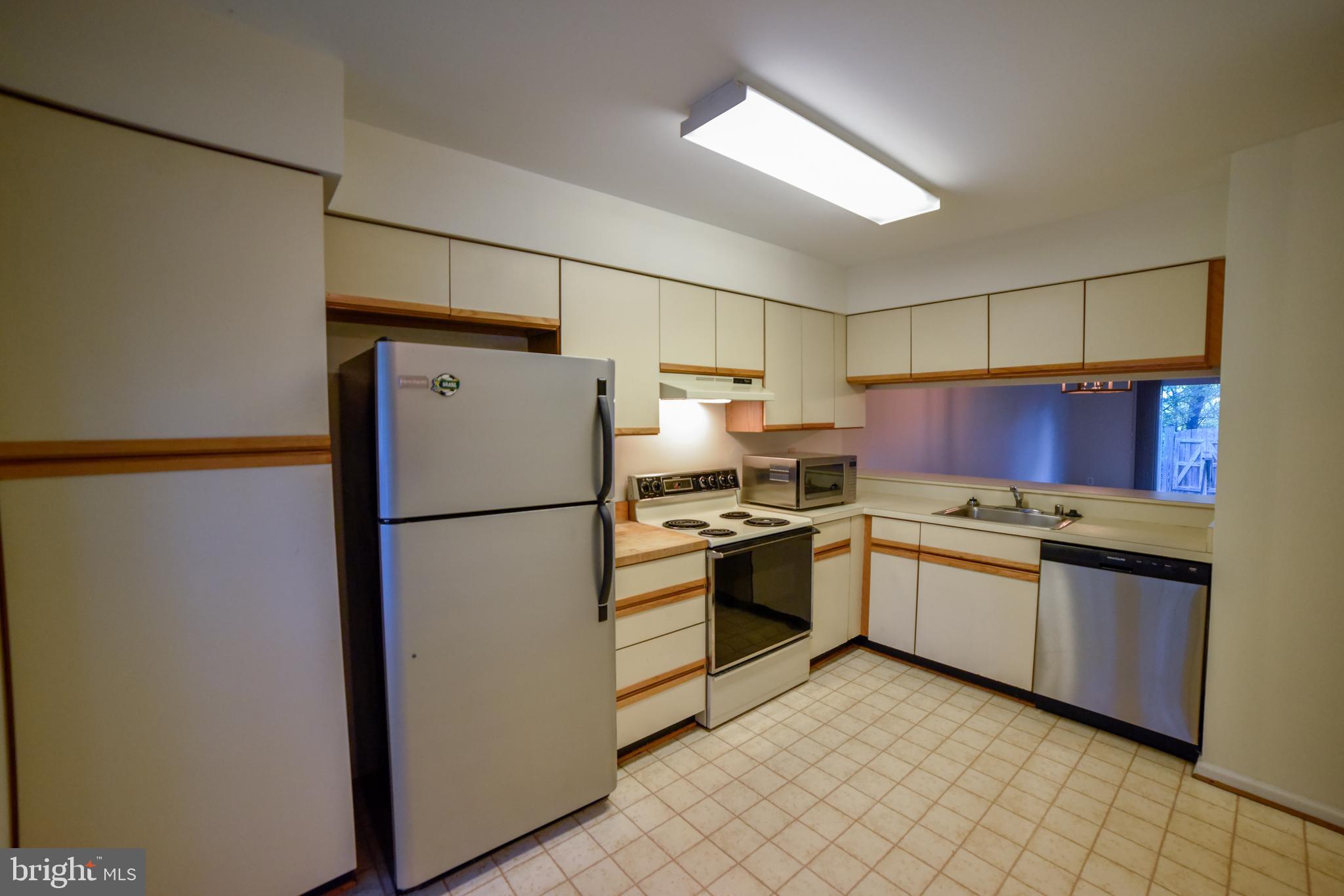 LAUREL LAKES - Residential Lease