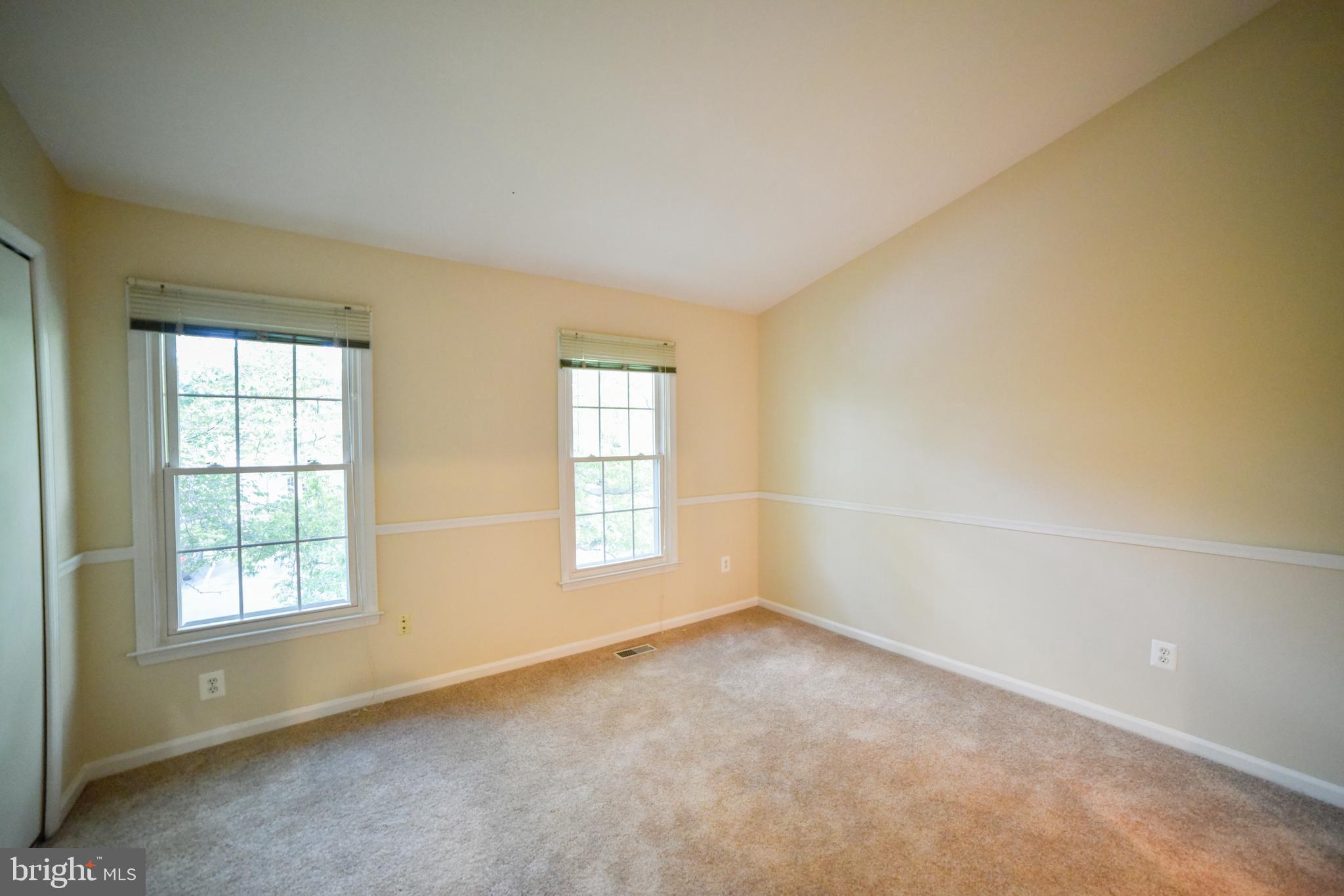 LAUREL LAKES - Residential Lease