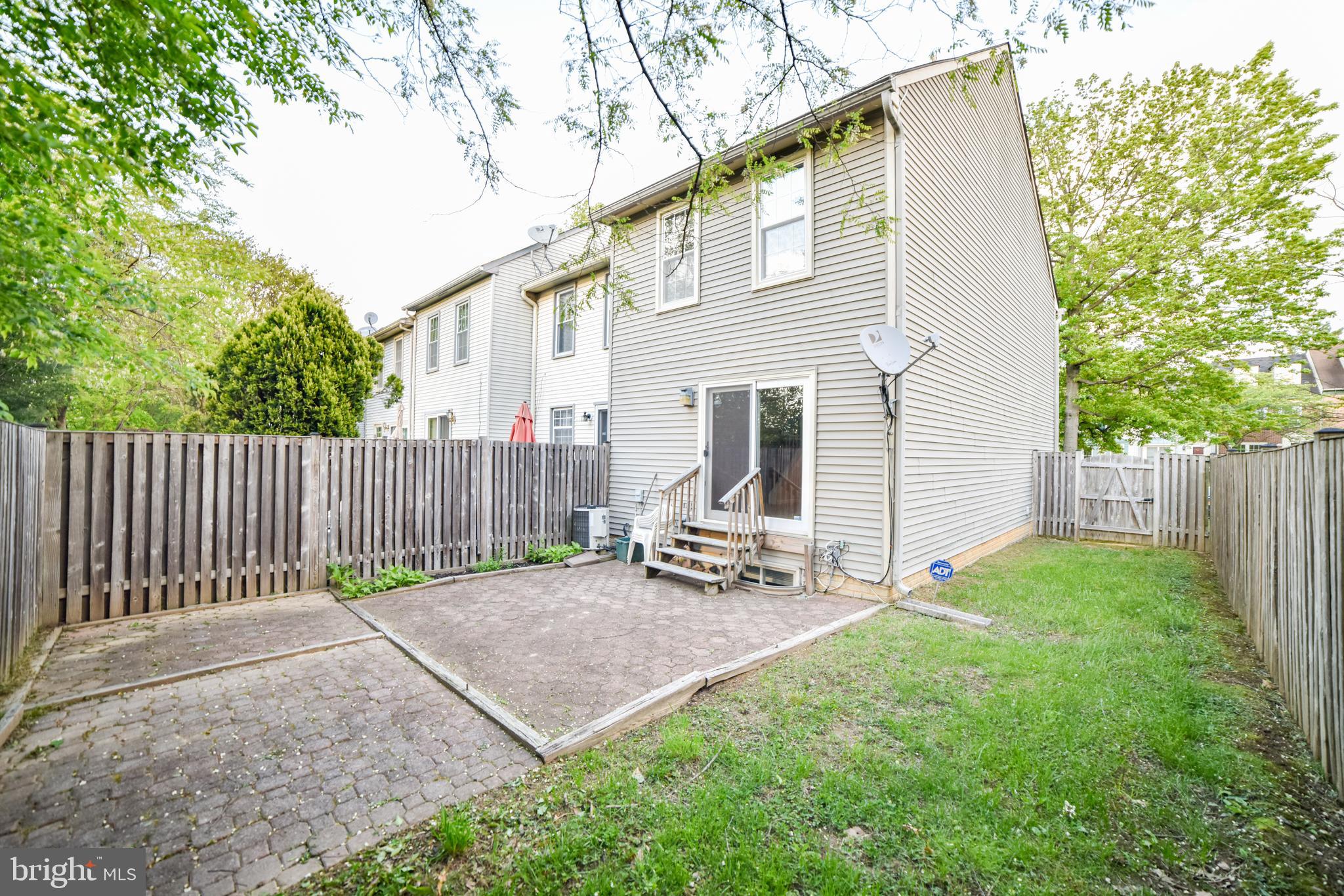 LAUREL LAKES - Residential Lease