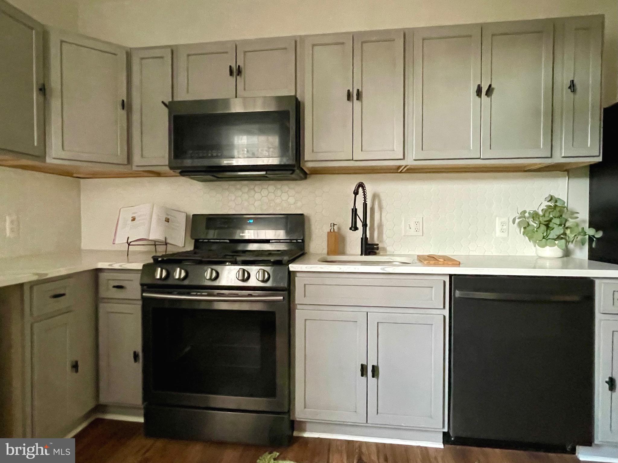 GREENMOUNT WEST - Residential