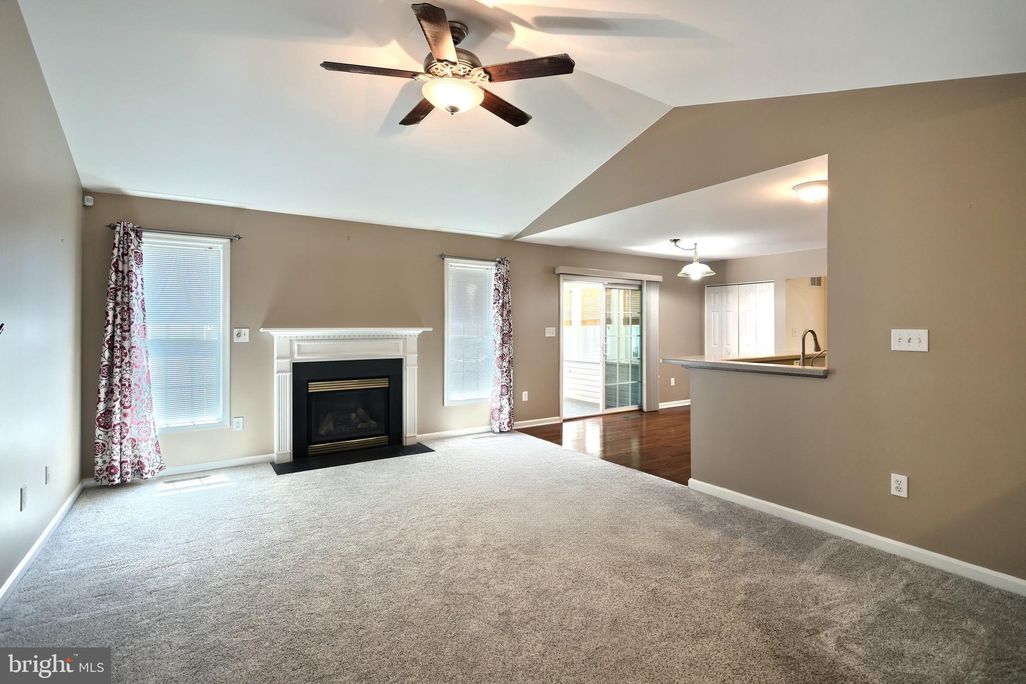 WELLINGTON GREENS - Residential