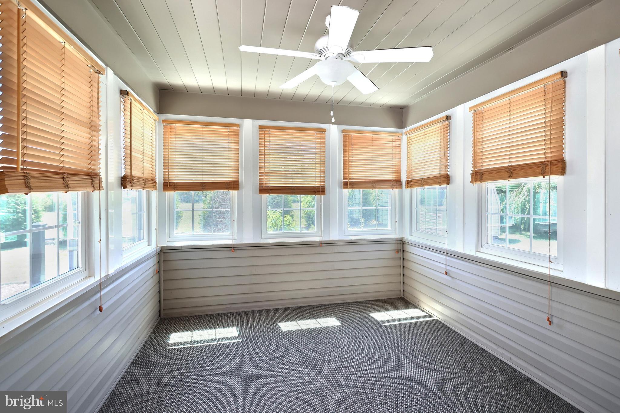 WELLINGTON GREENS - Residential