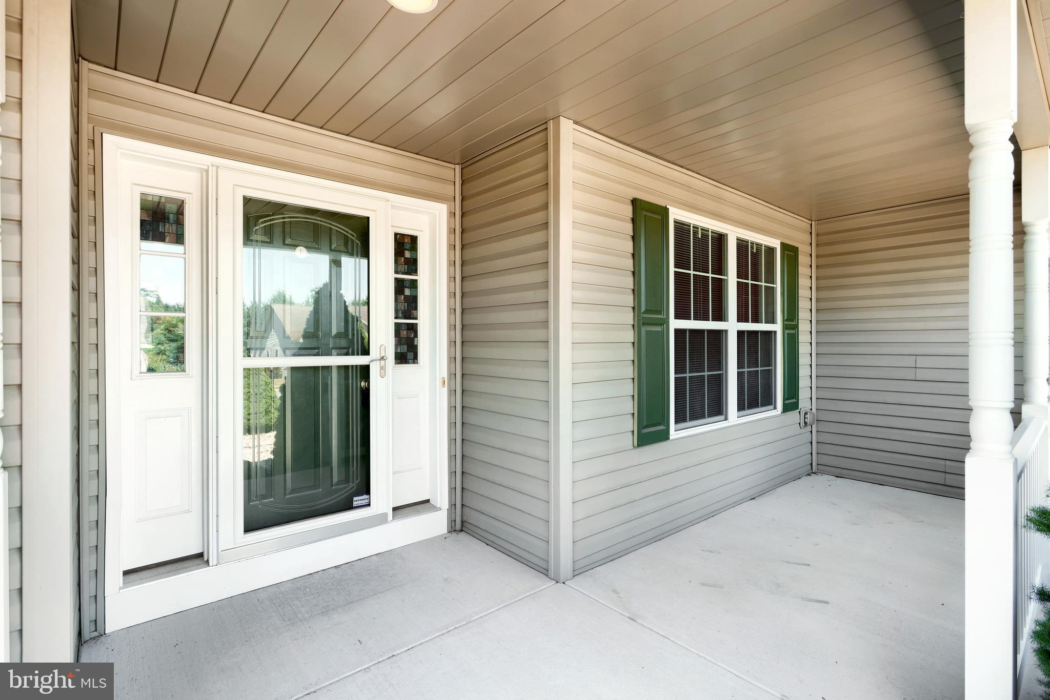 WELLINGTON GREENS - Residential