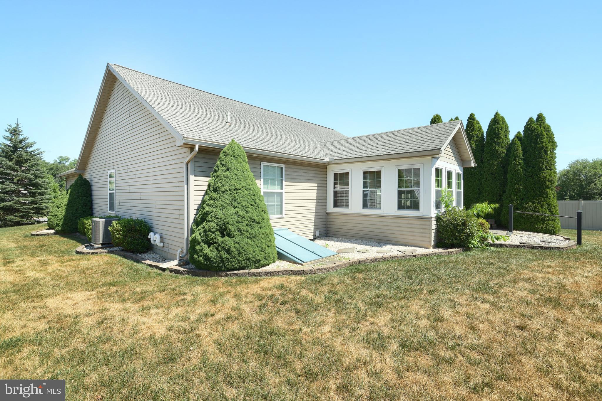 WELLINGTON GREENS - Residential