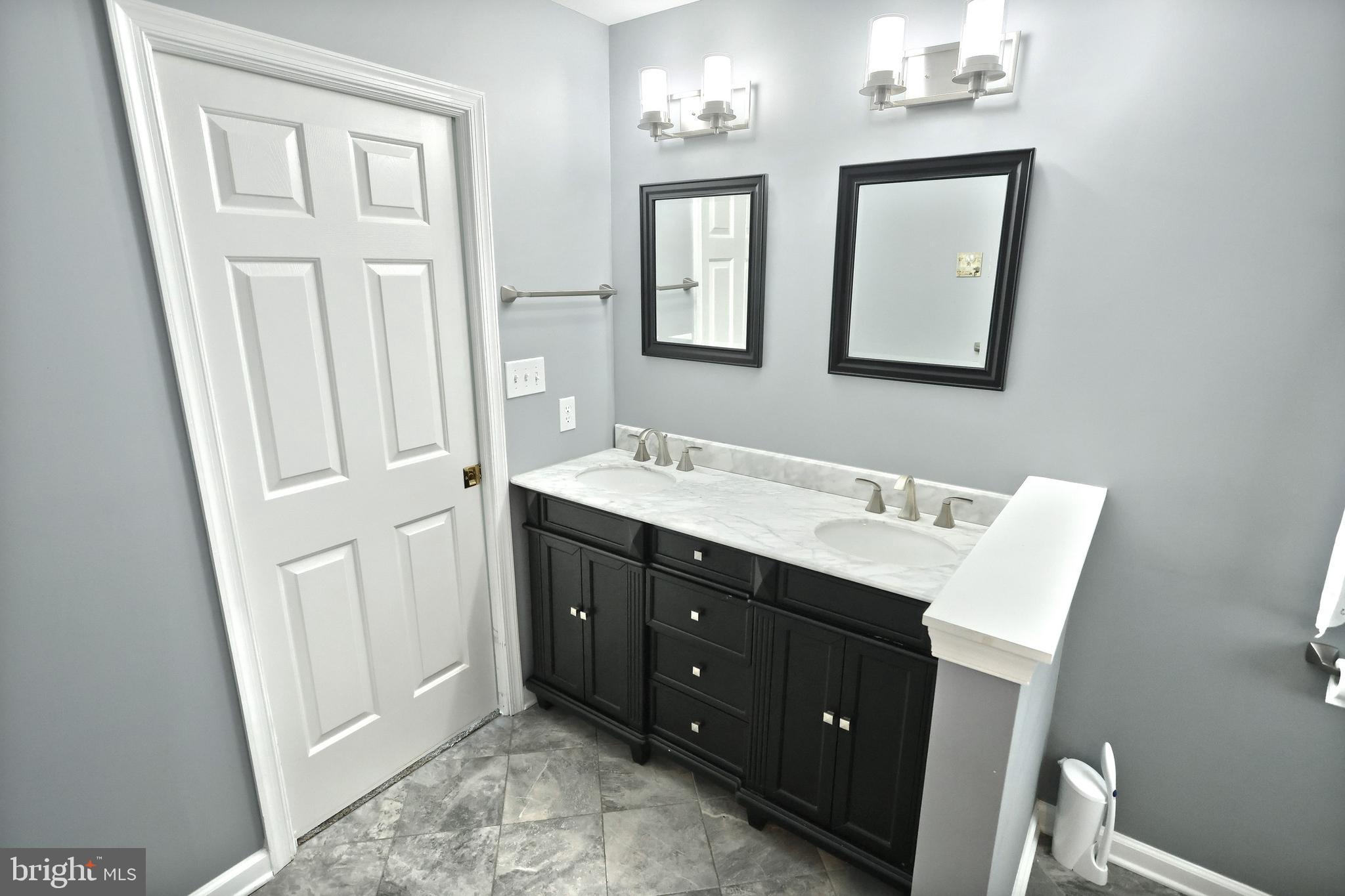 WELLINGTON GREENS - Residential