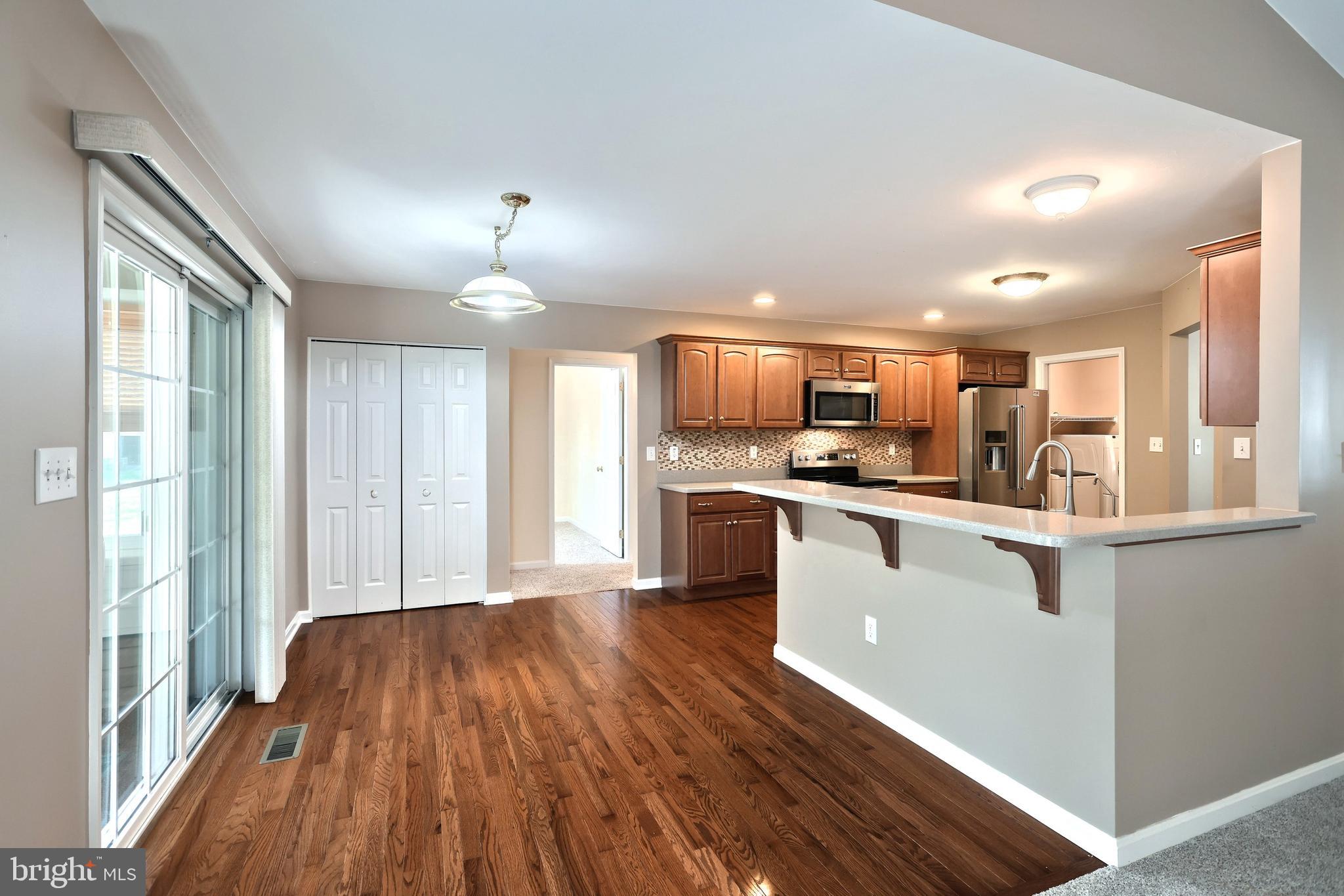 WELLINGTON GREENS - Residential