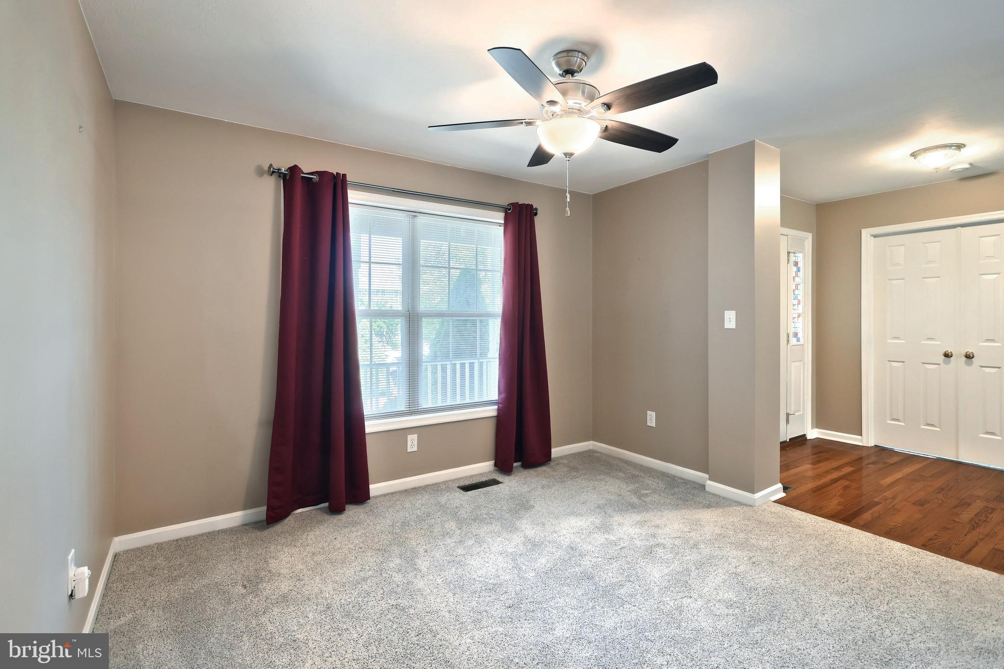 WELLINGTON GREENS - Residential