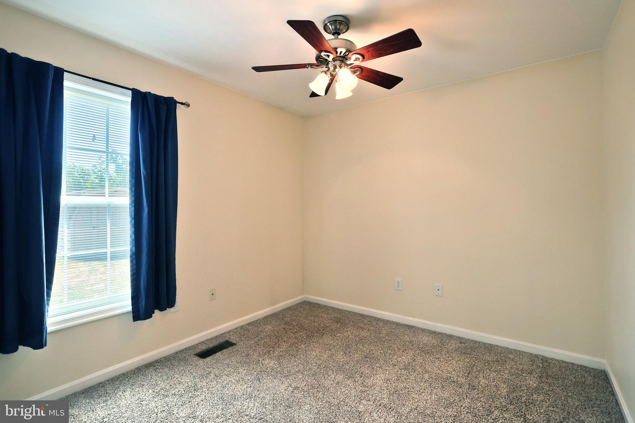 WELLINGTON GREENS - Residential