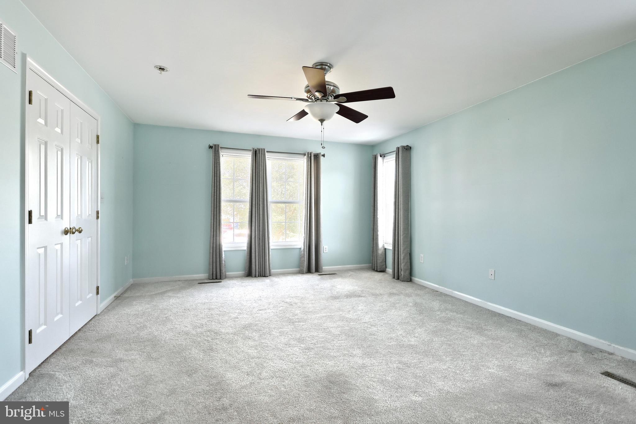 WELLINGTON GREENS - Residential