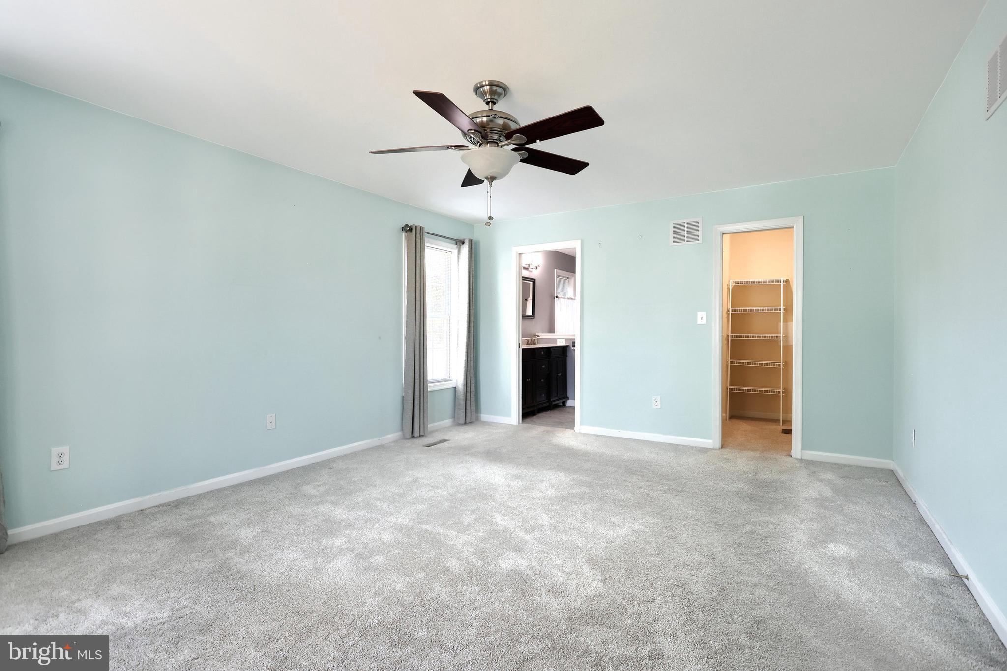 WELLINGTON GREENS - Residential