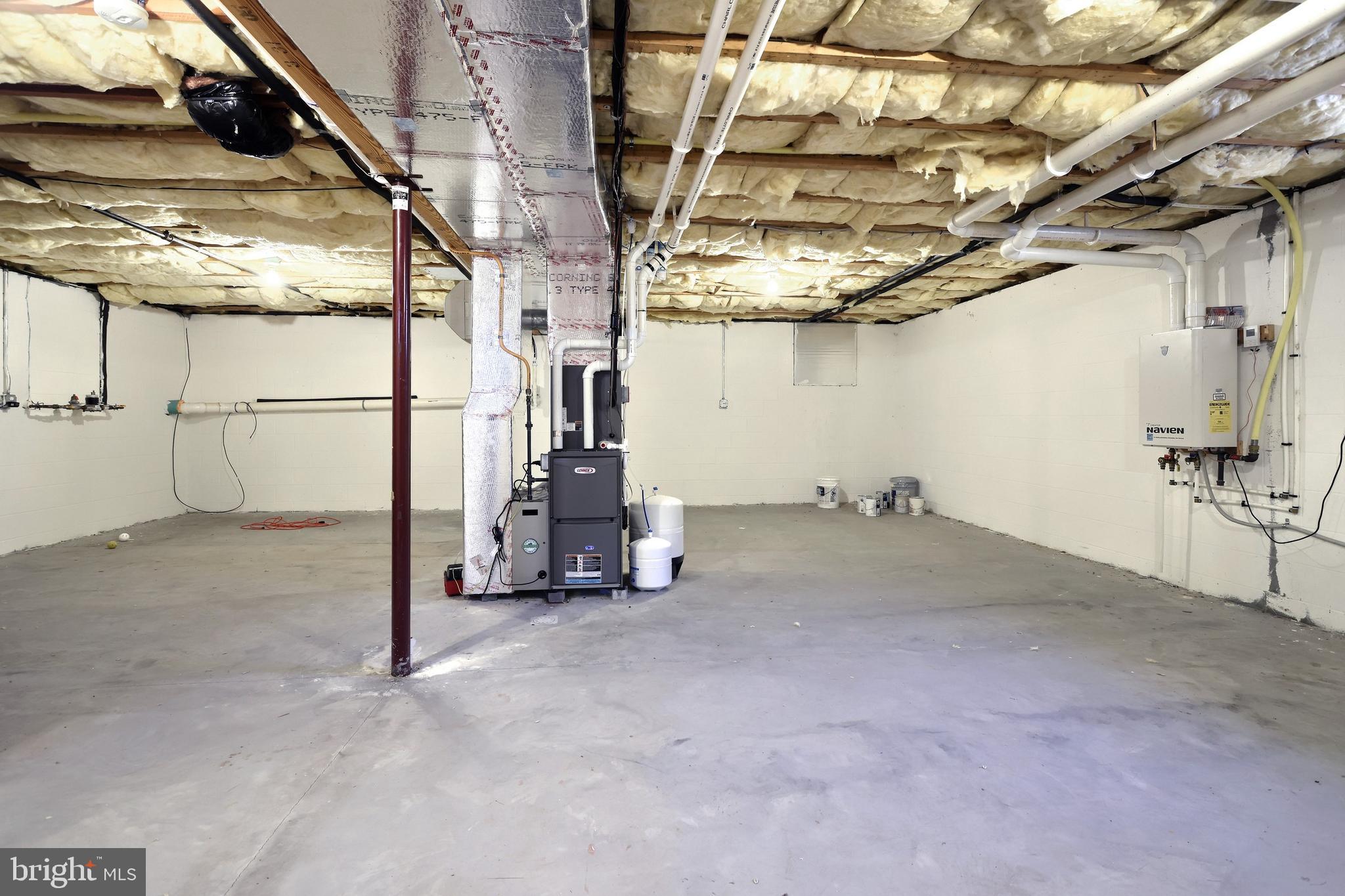 WELLINGTON GREENS - Residential