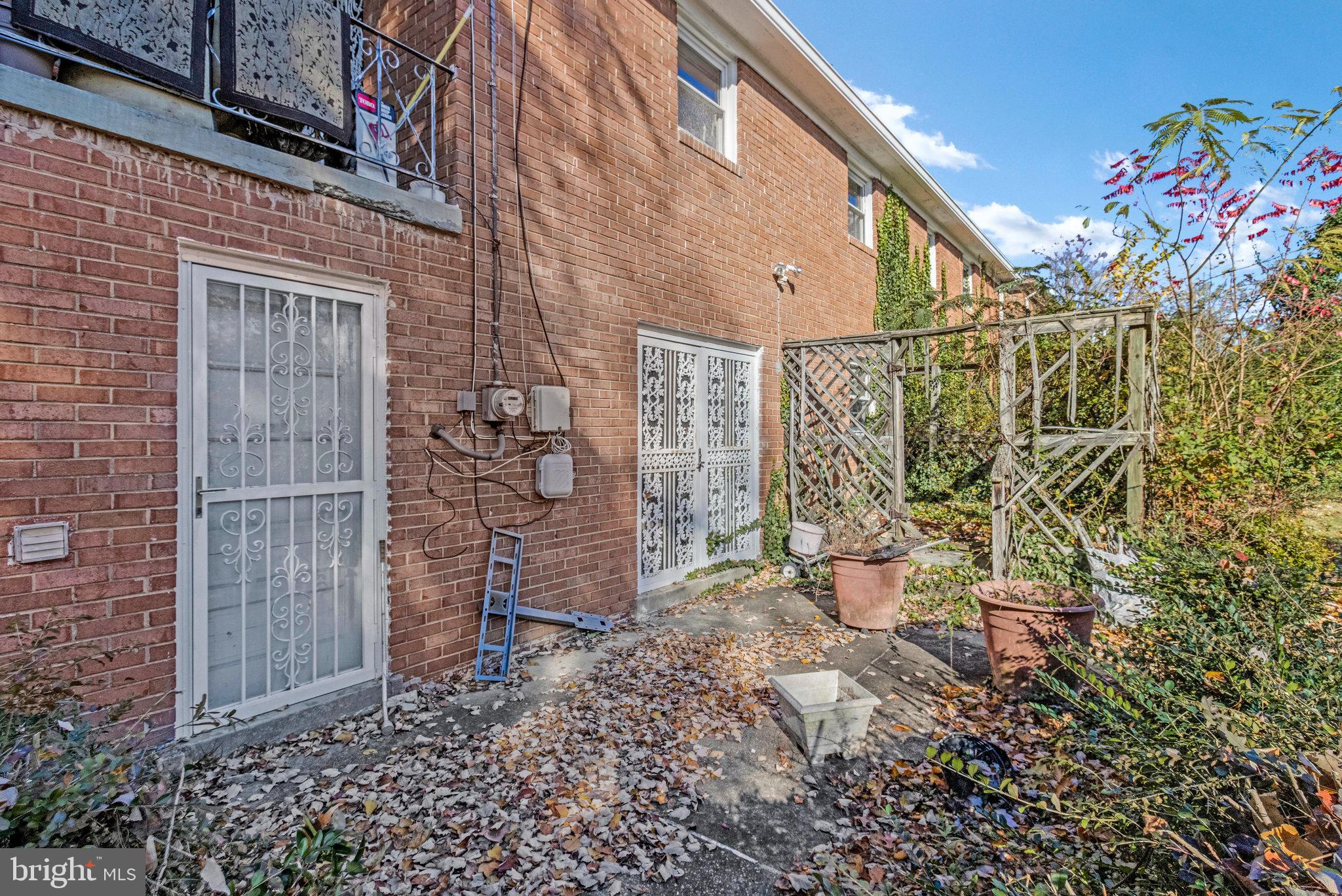 WOODBERRY FOREST - Residential