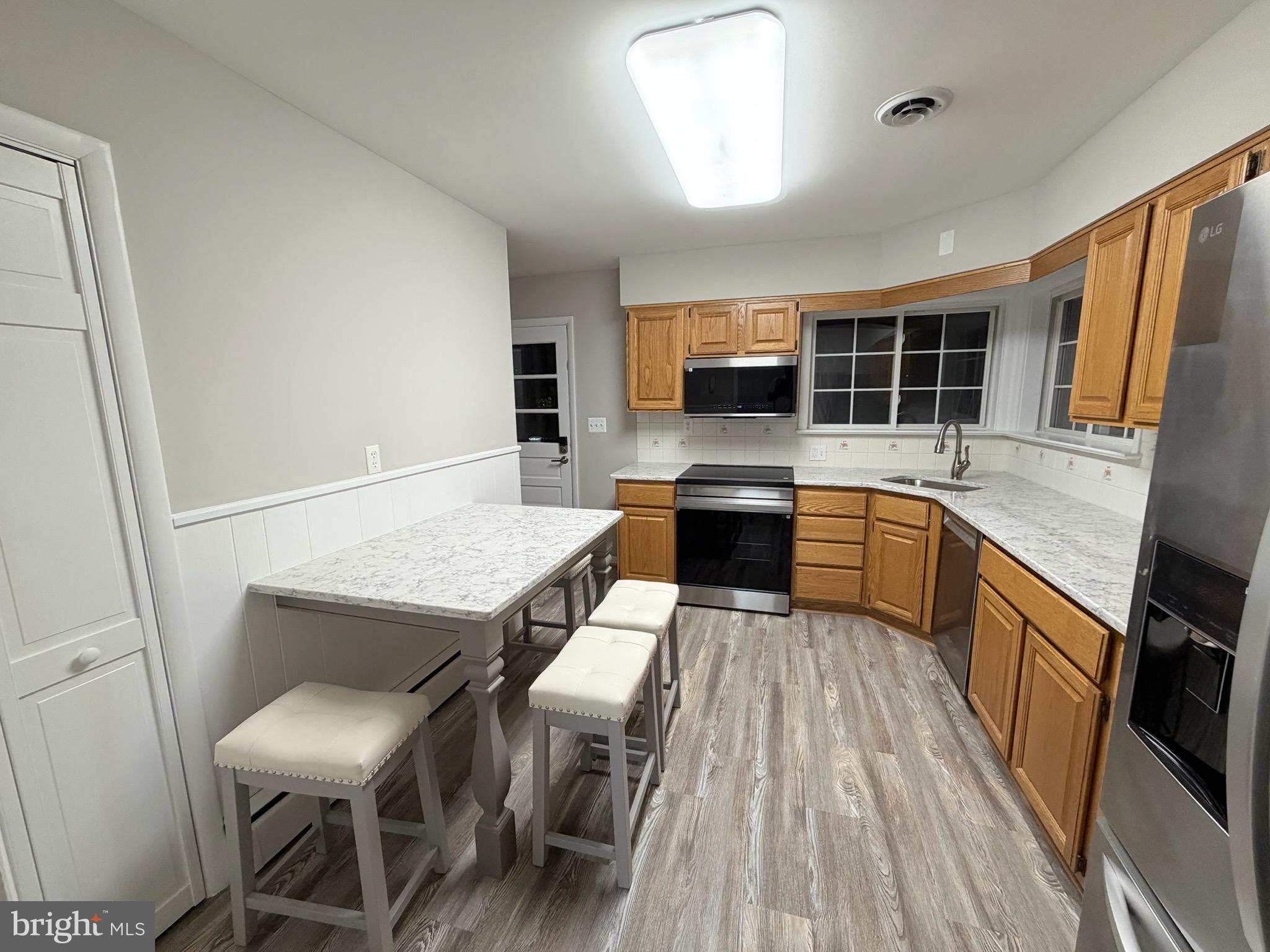 WALNUT HILL - Residential Lease