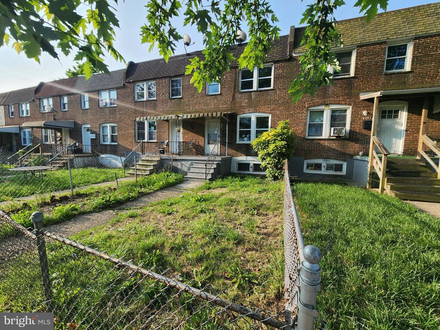 ONLINE AUCTION: Bidding begins 06/13/2025 @ 10:00 AM. Bidding ends 06/17/2025 @ 11:10 AM. List Price is Suggested Opening Bid. 2 Story Townhouse located in the Curtis Bay area of Baltimore City. Property is set up as 2 units. Property has 1 electric meter and 1 hot water heater. Residents can enjoy the nearby attractions such as Bay Brook Park, Filbert Street Garden, & Ritchie Hwy Shopping Center. Property is Vacant. Easy Access to Major Traffic Artery 895. Deposit: $10,000.