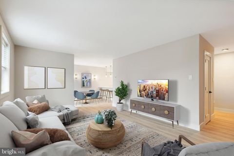 Photo of 176 W King Street #311, MALVERN, PA 19355 (MLS # PACT2110686)