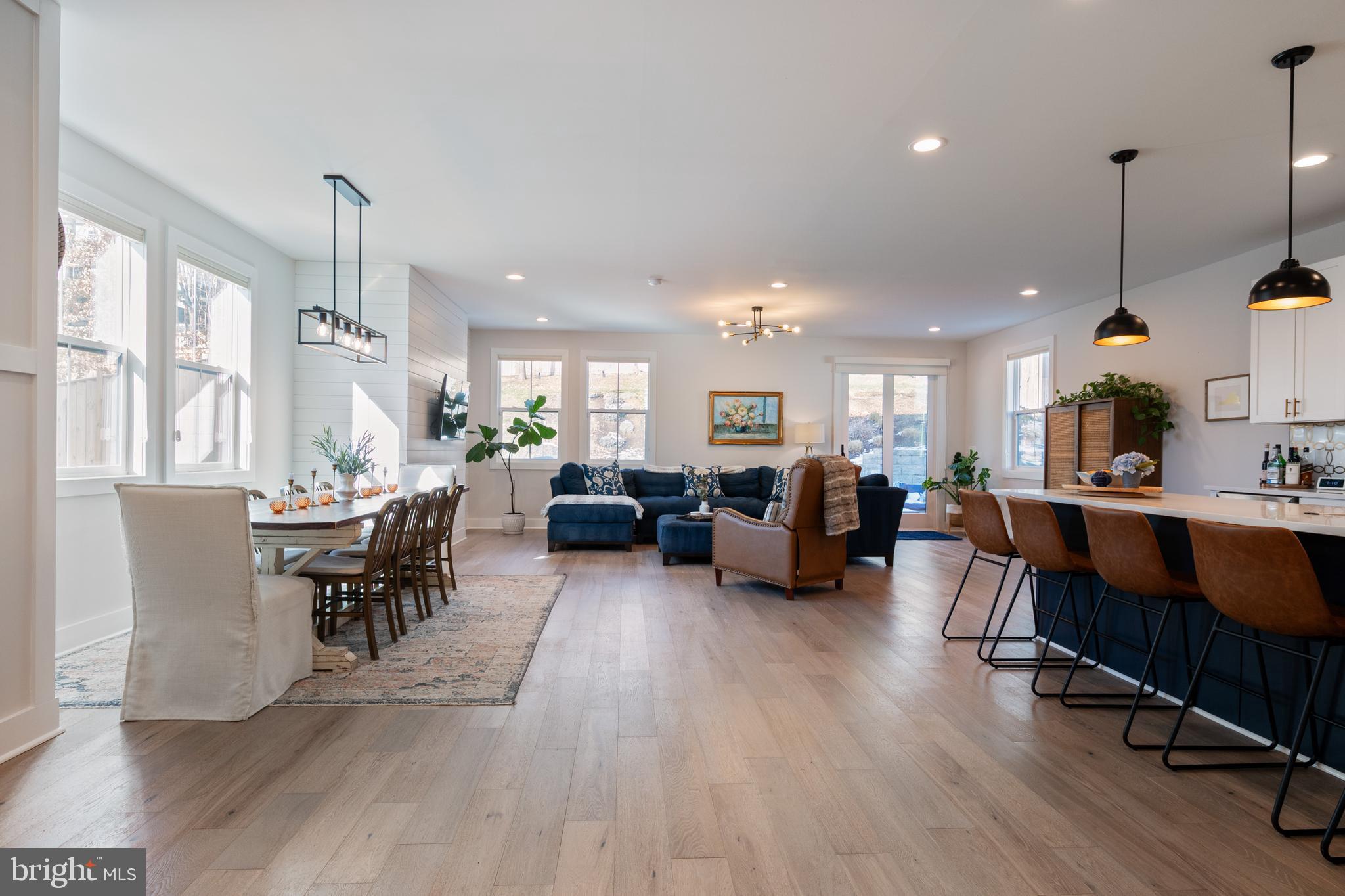 DOUGLAS PARK - Residential