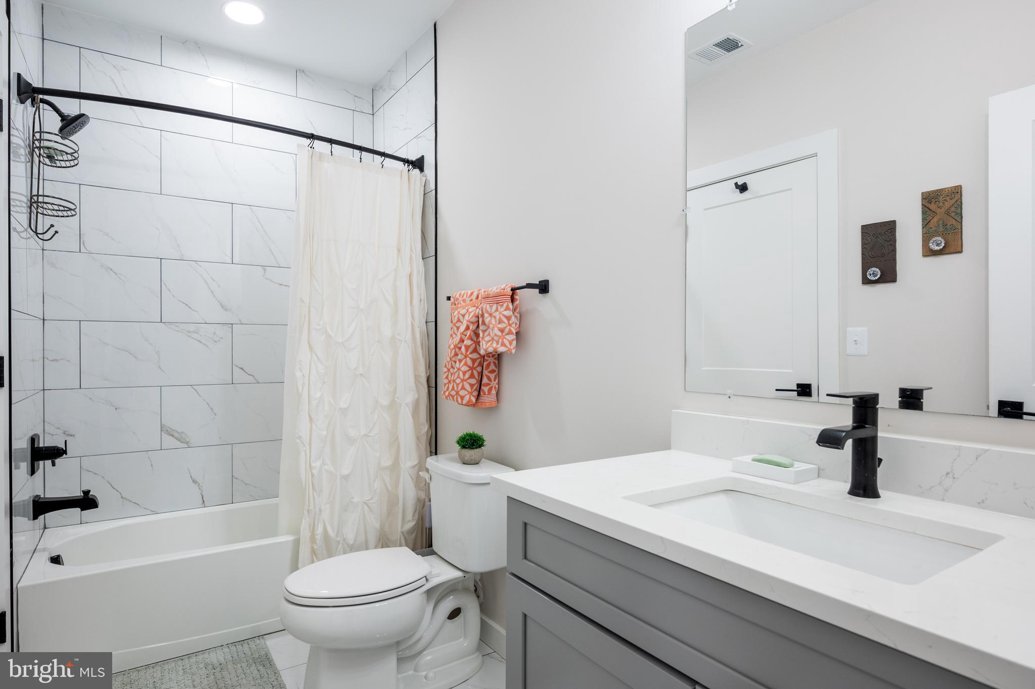 DOUGLAS PARK - Residential