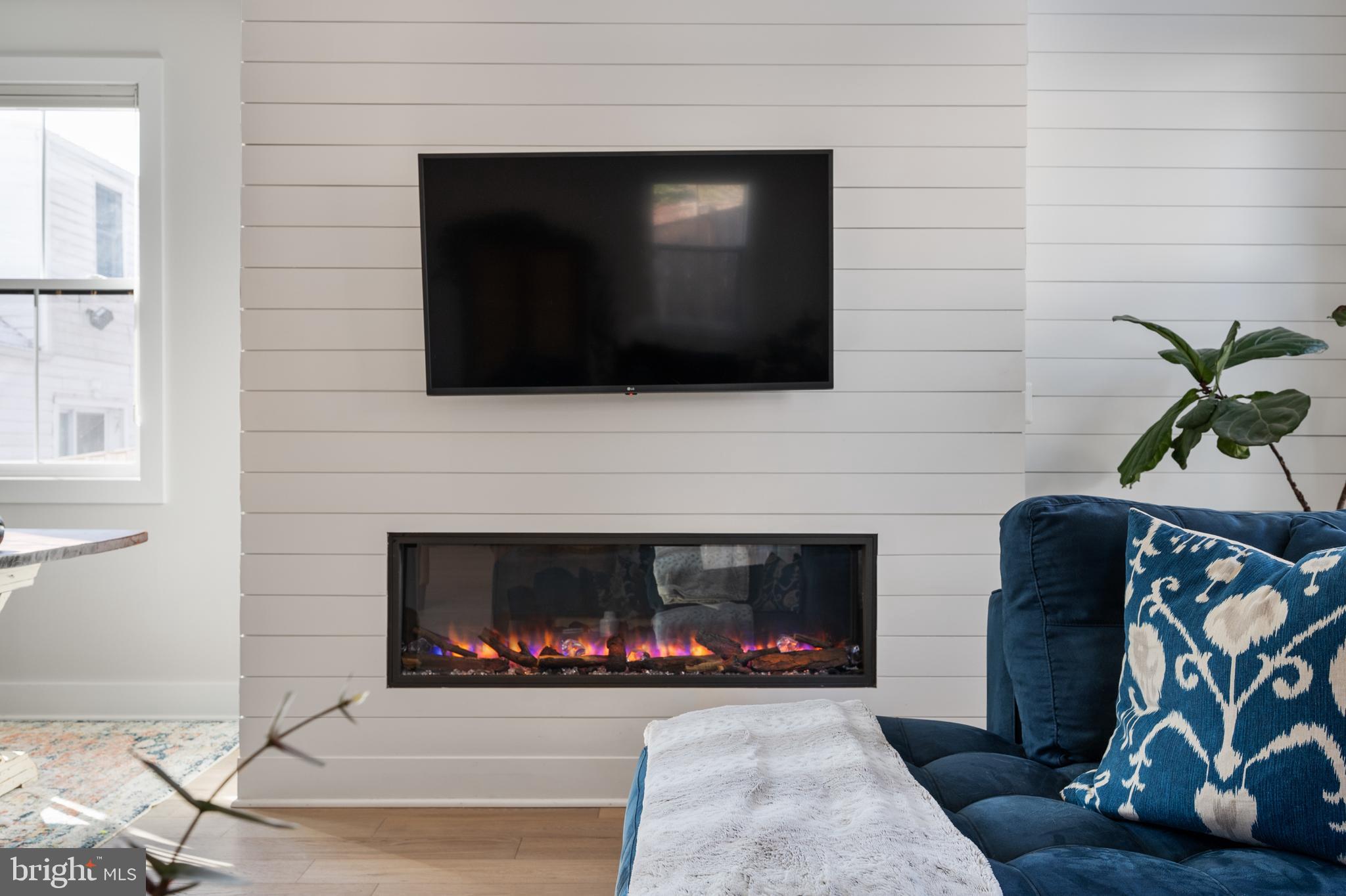 DOUGLAS PARK - Residential