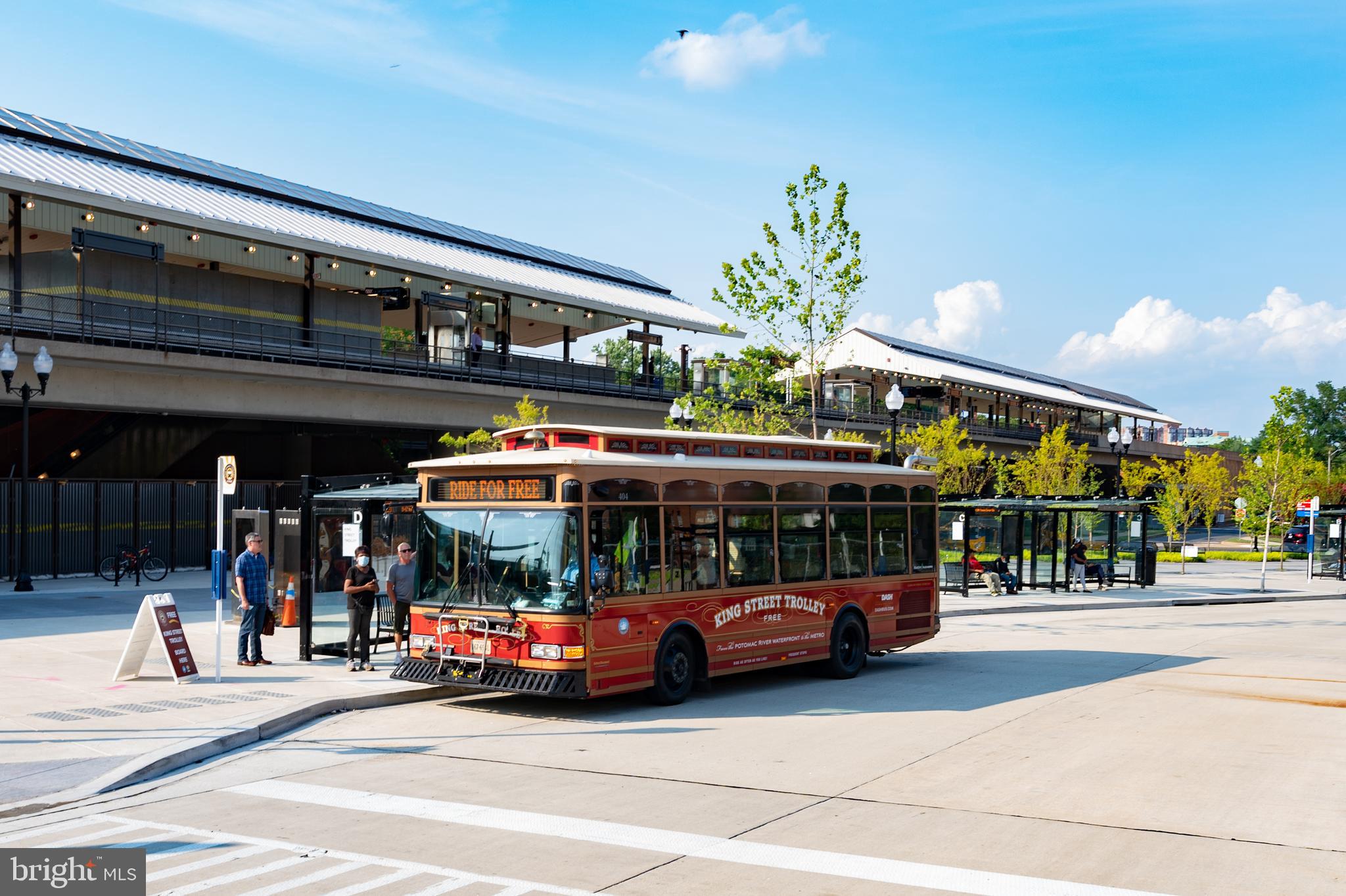 DOUGLAS PARK - Residential