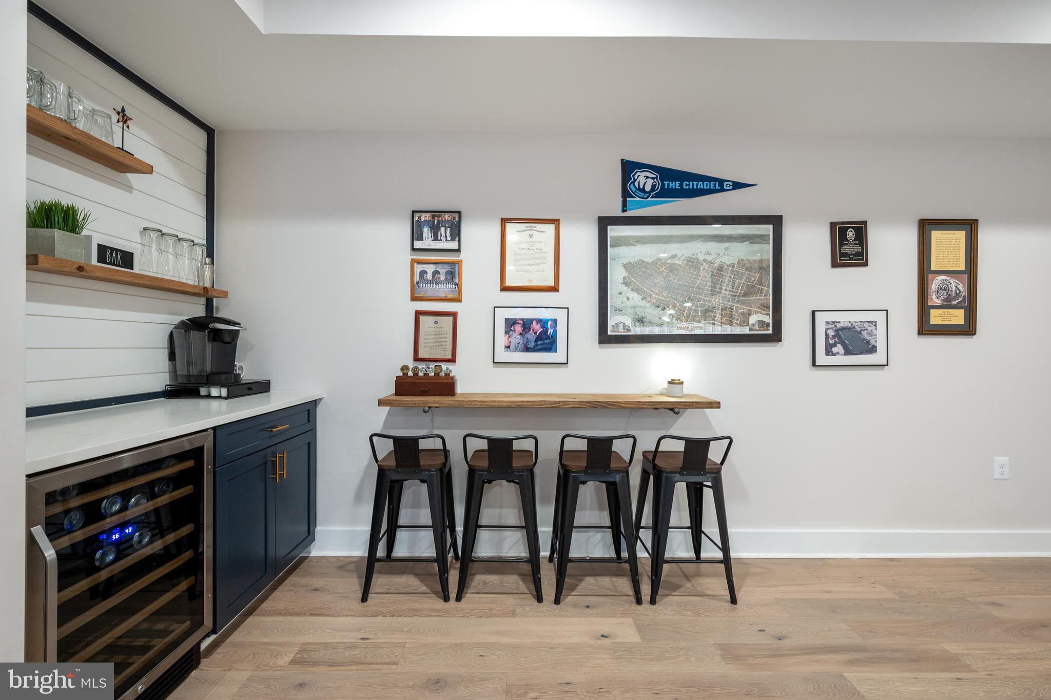 DOUGLAS PARK - Residential