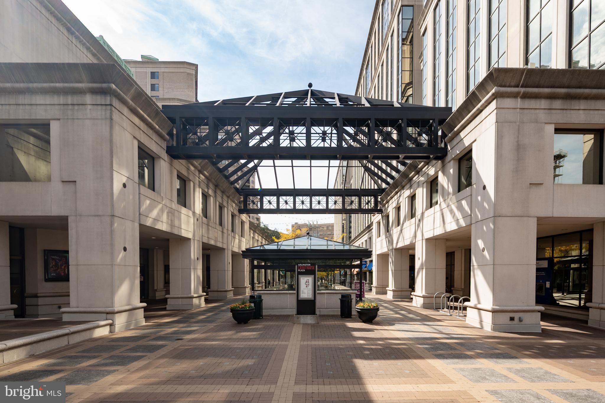 DOUGLAS PARK - Residential