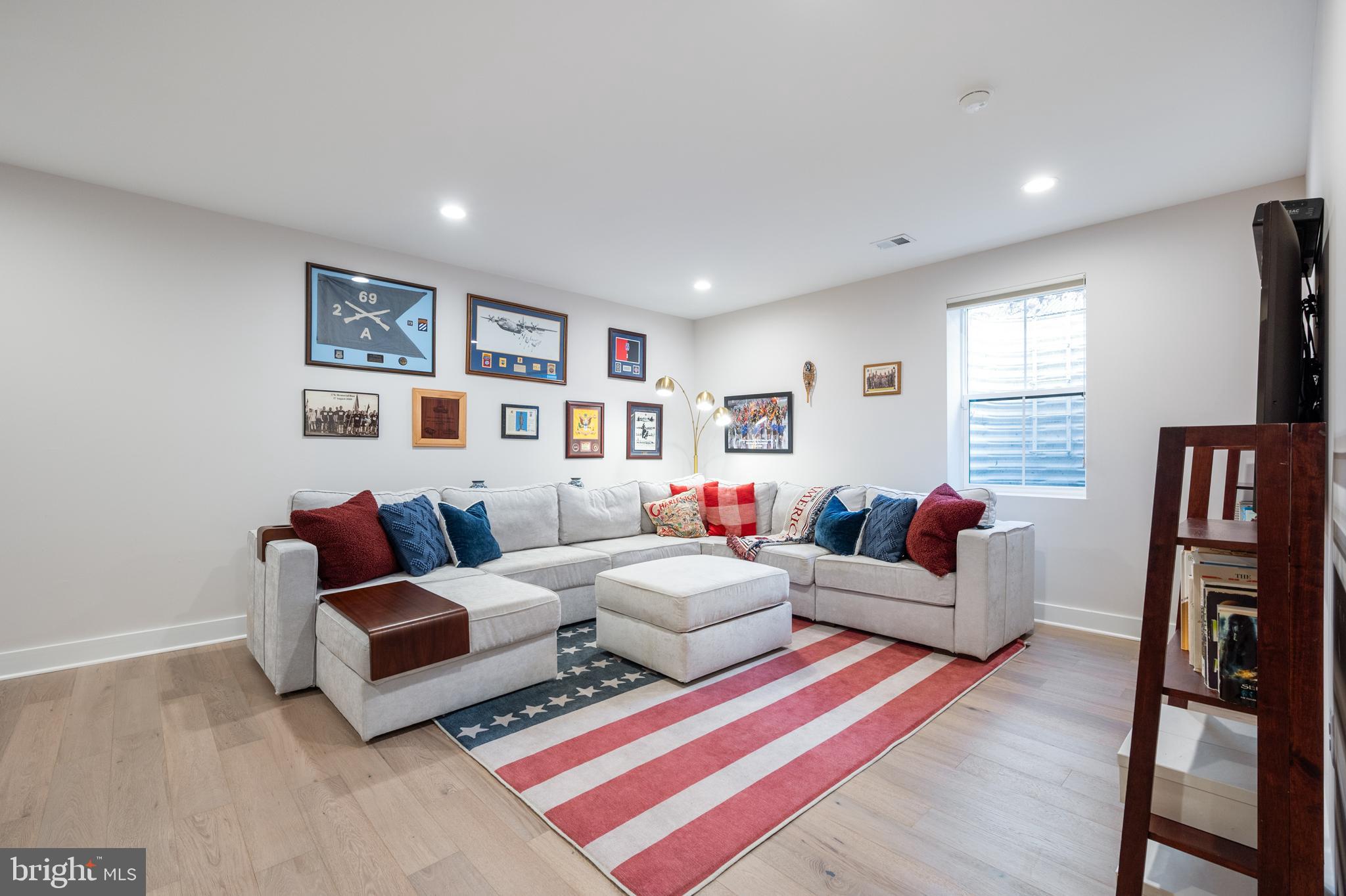 DOUGLAS PARK - Residential