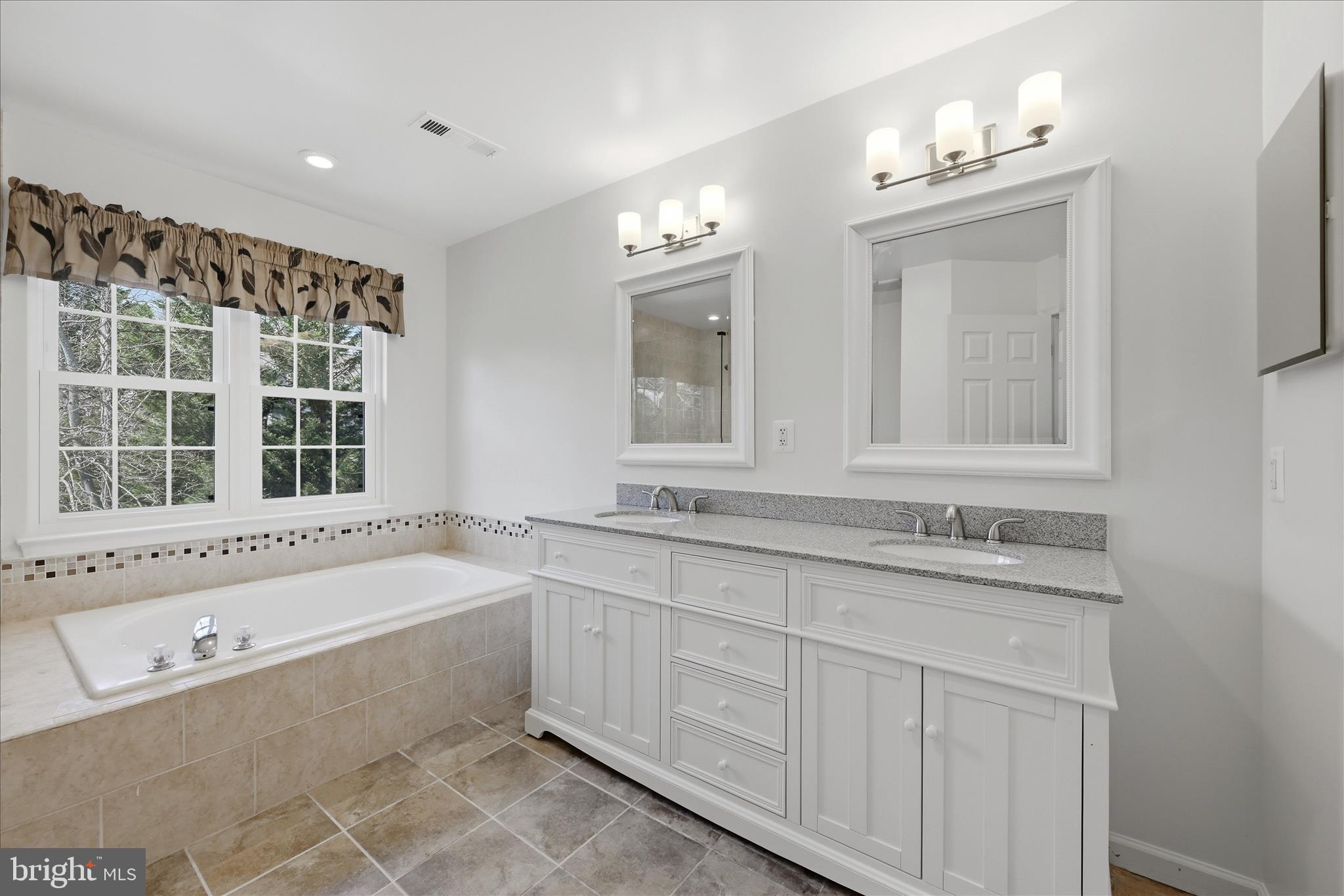 GREENWAY FARM - Residential