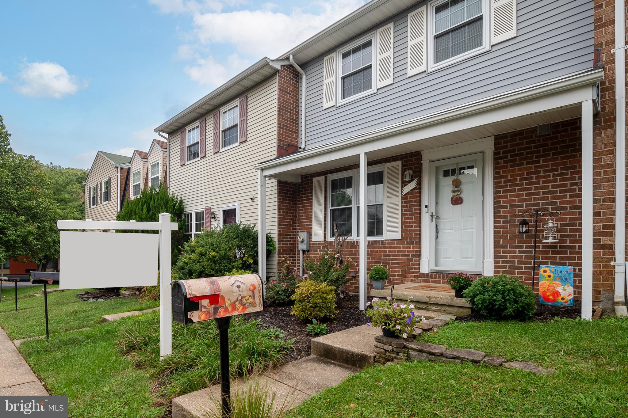 3 MCGRADY SQUARE