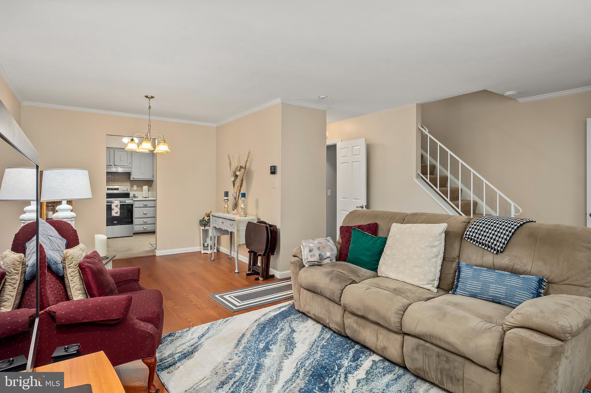 3 MCGRADY SQUARE