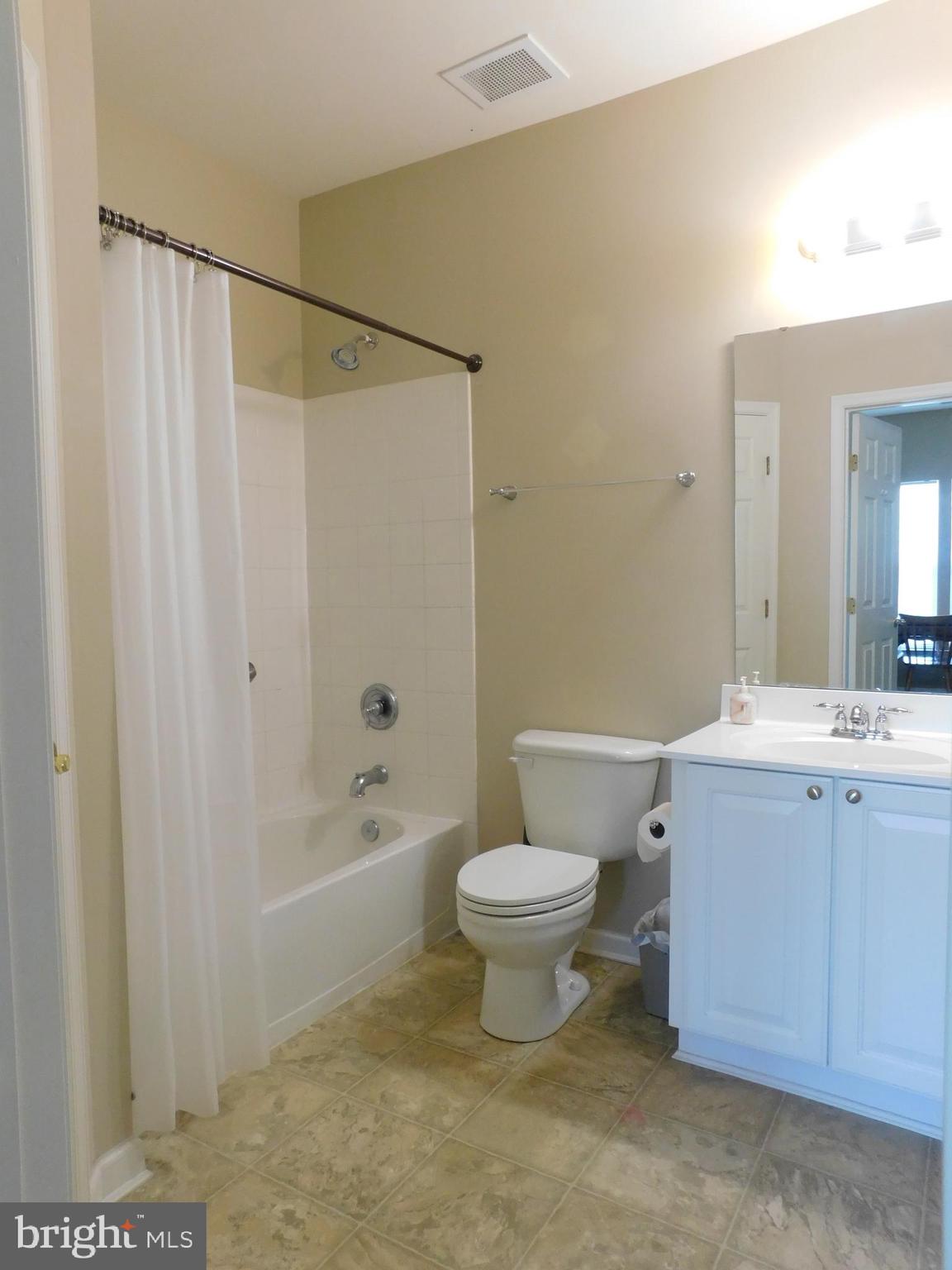 HEARTHSTONE AT VILLAGE SQUARE - Residential