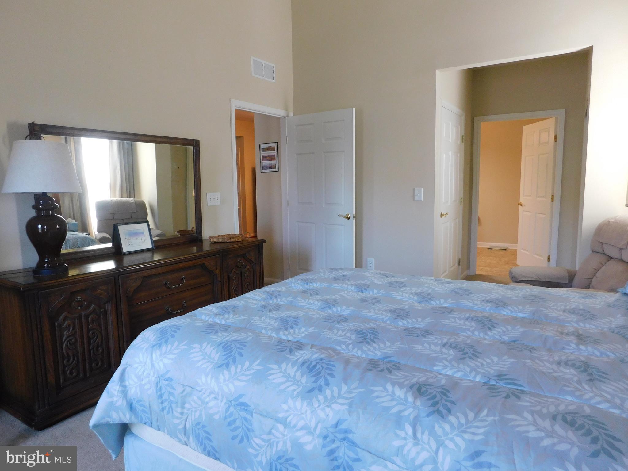 HEARTHSTONE AT VILLAGE SQUARE - Residential