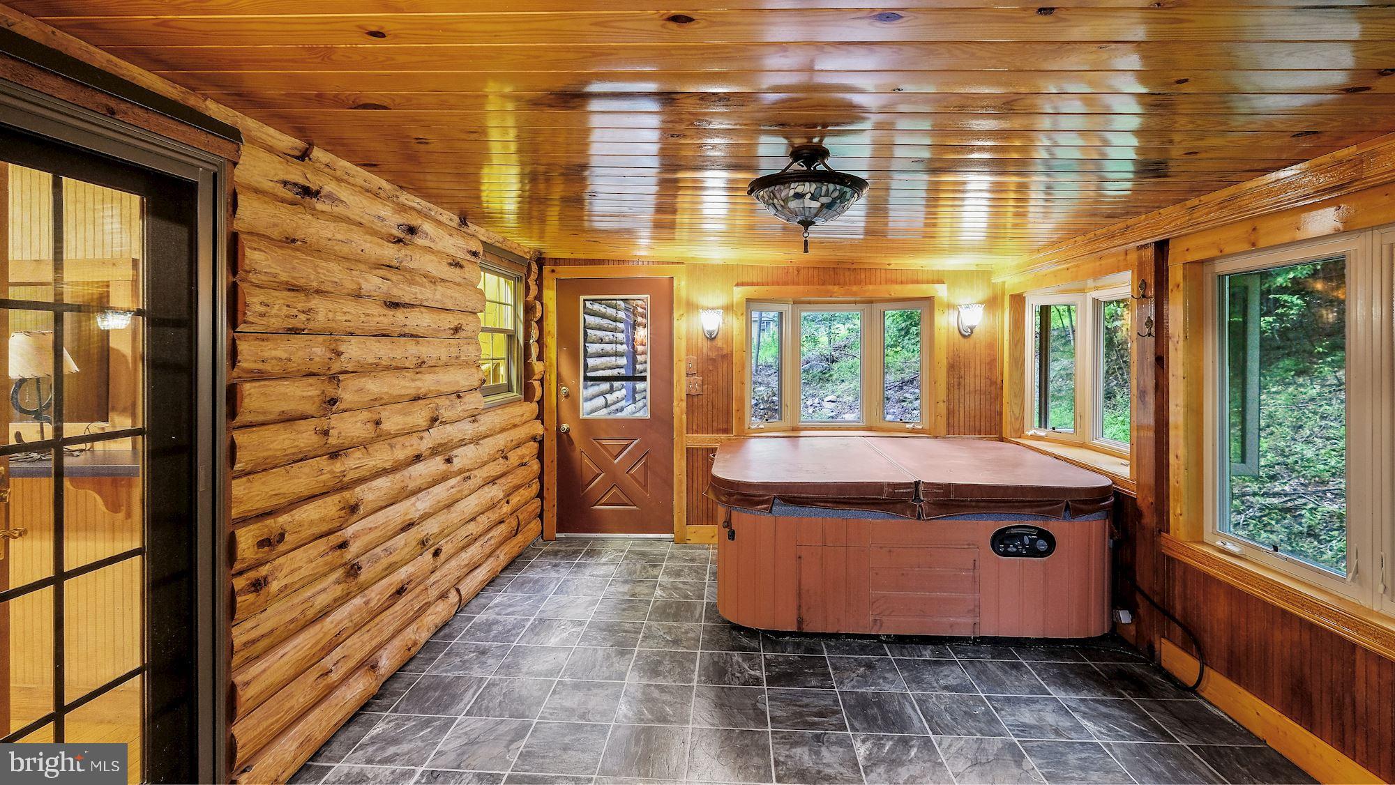 SLEEPY HOLLOW - Residential